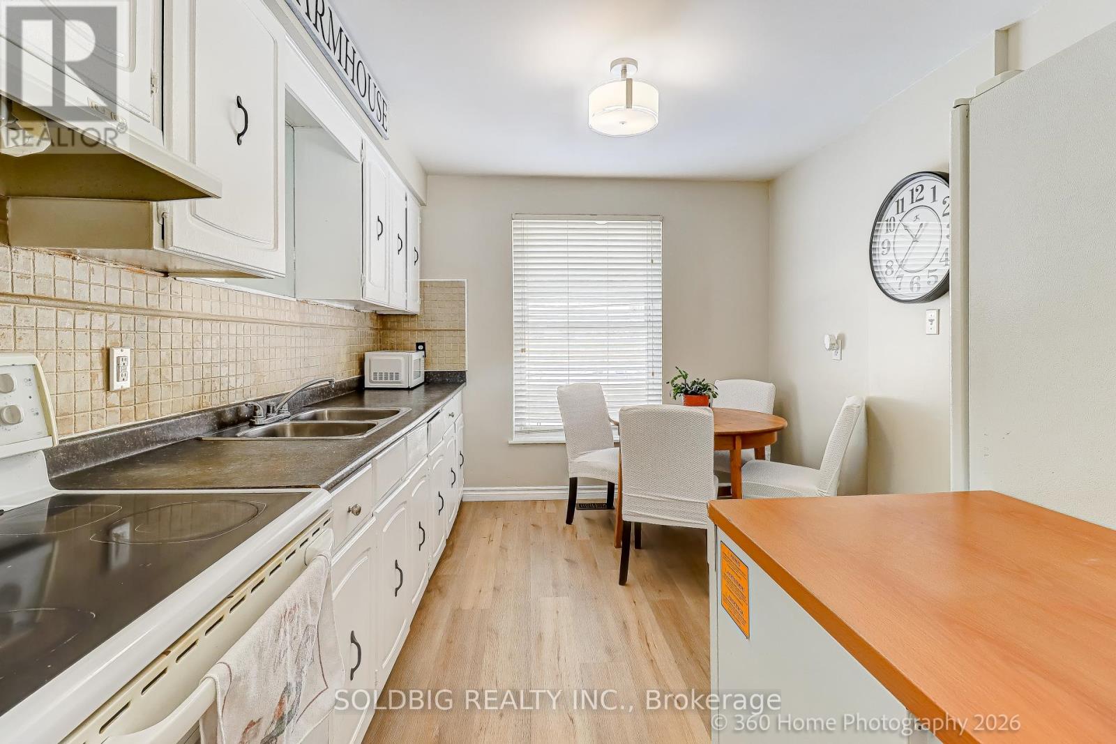 9 Loscombe Drive, Clarington, Ontario  L1C 3S8 - Photo 2 - E12895572