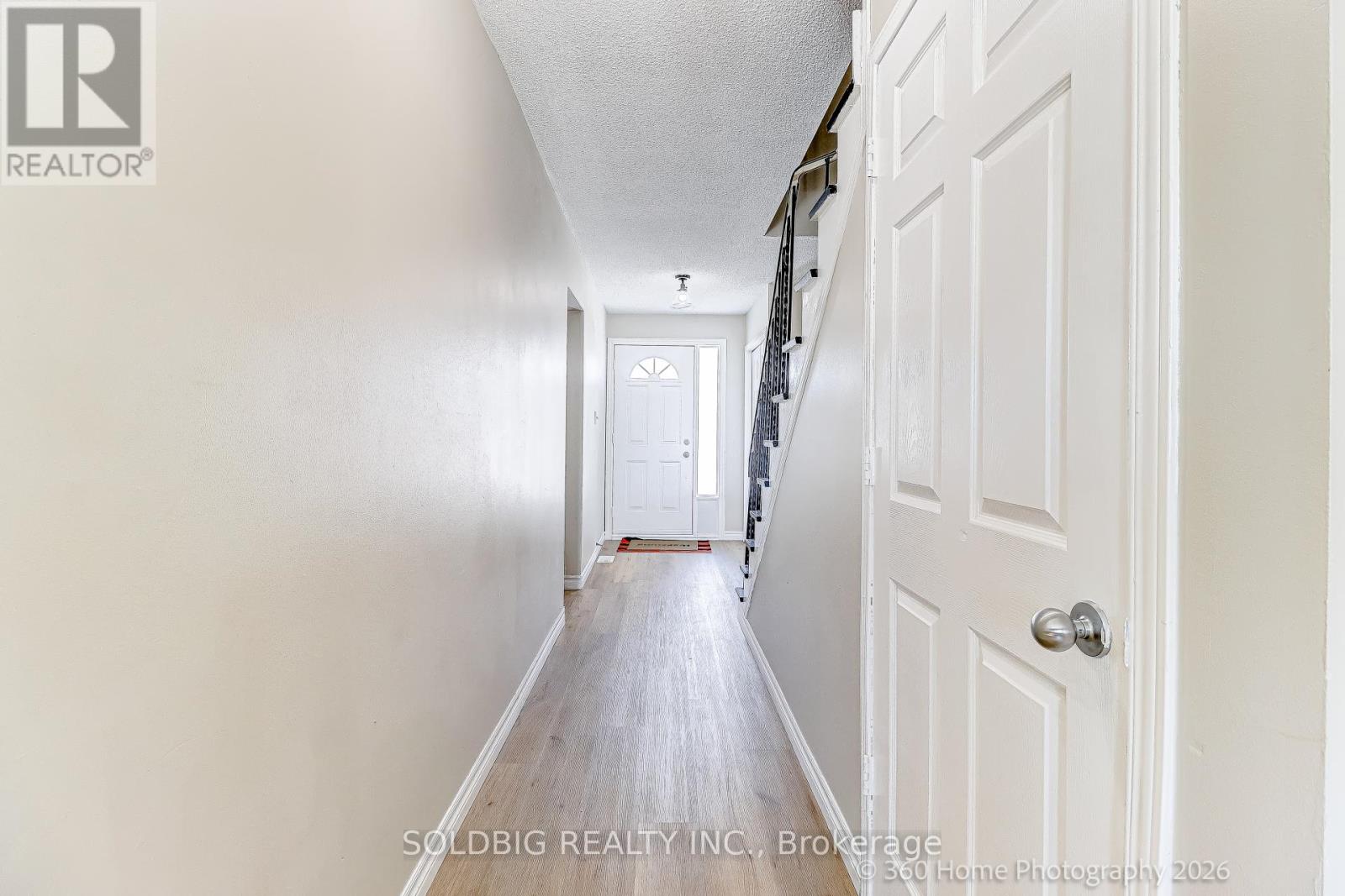 9 Loscombe Drive, Clarington, Ontario  L1C 3S8 - Photo 7 - E12895572