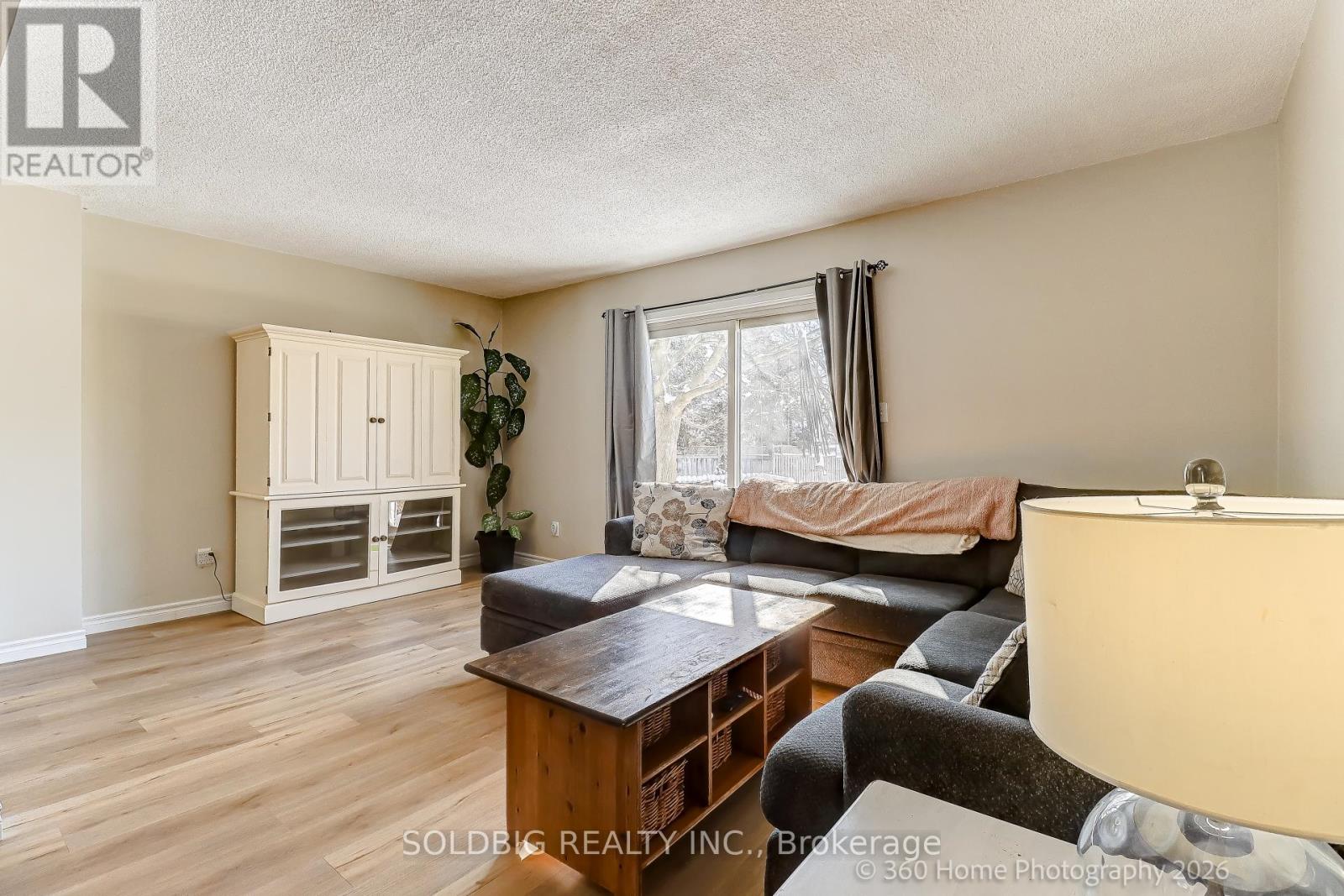 9 Loscombe Drive, Clarington, Ontario  L1C 3S8 - Photo 9 - E12895572