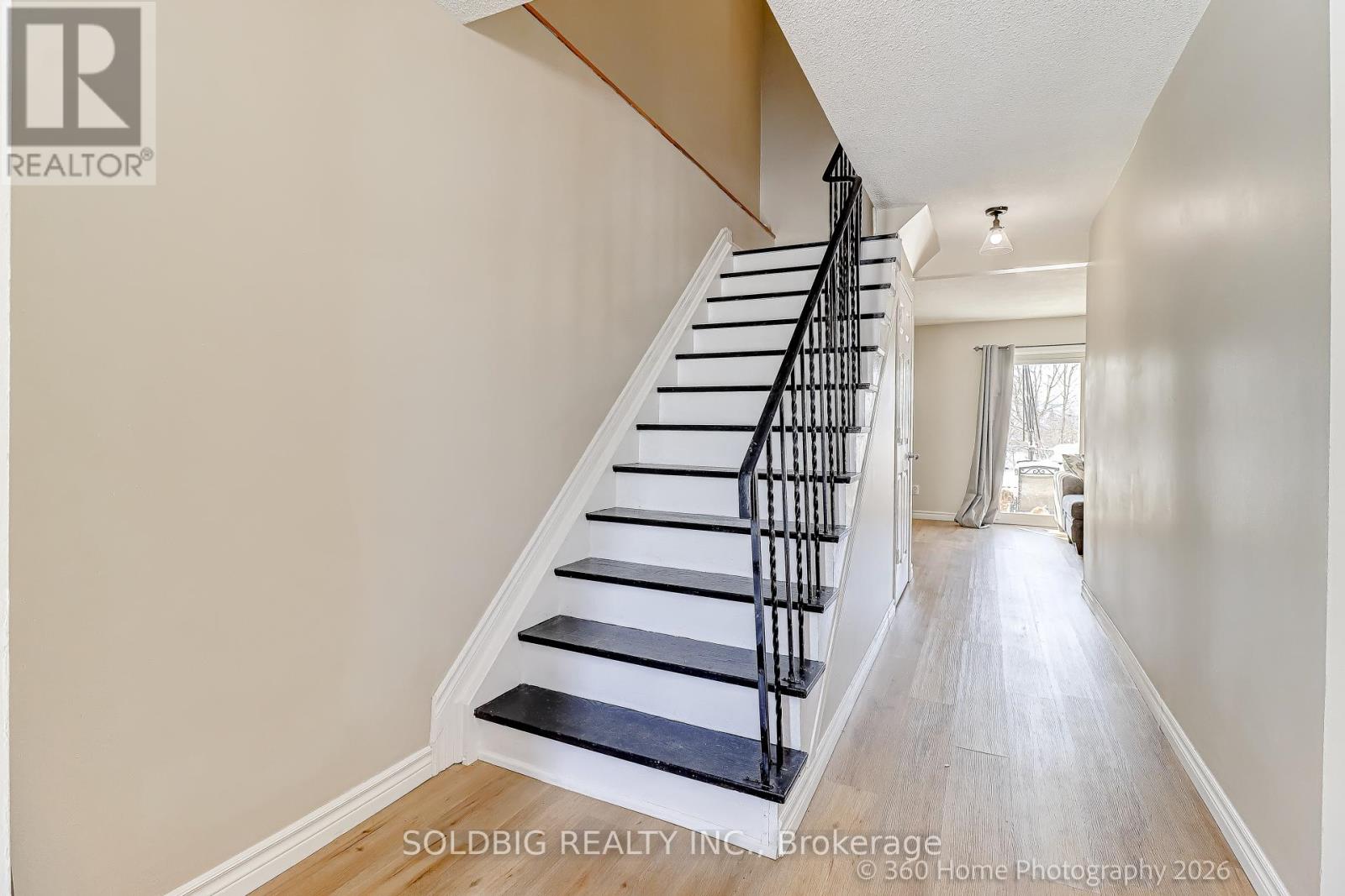 9 Loscombe Drive, Clarington, Ontario  L1C 3S8 - Photo 11 - E12895572