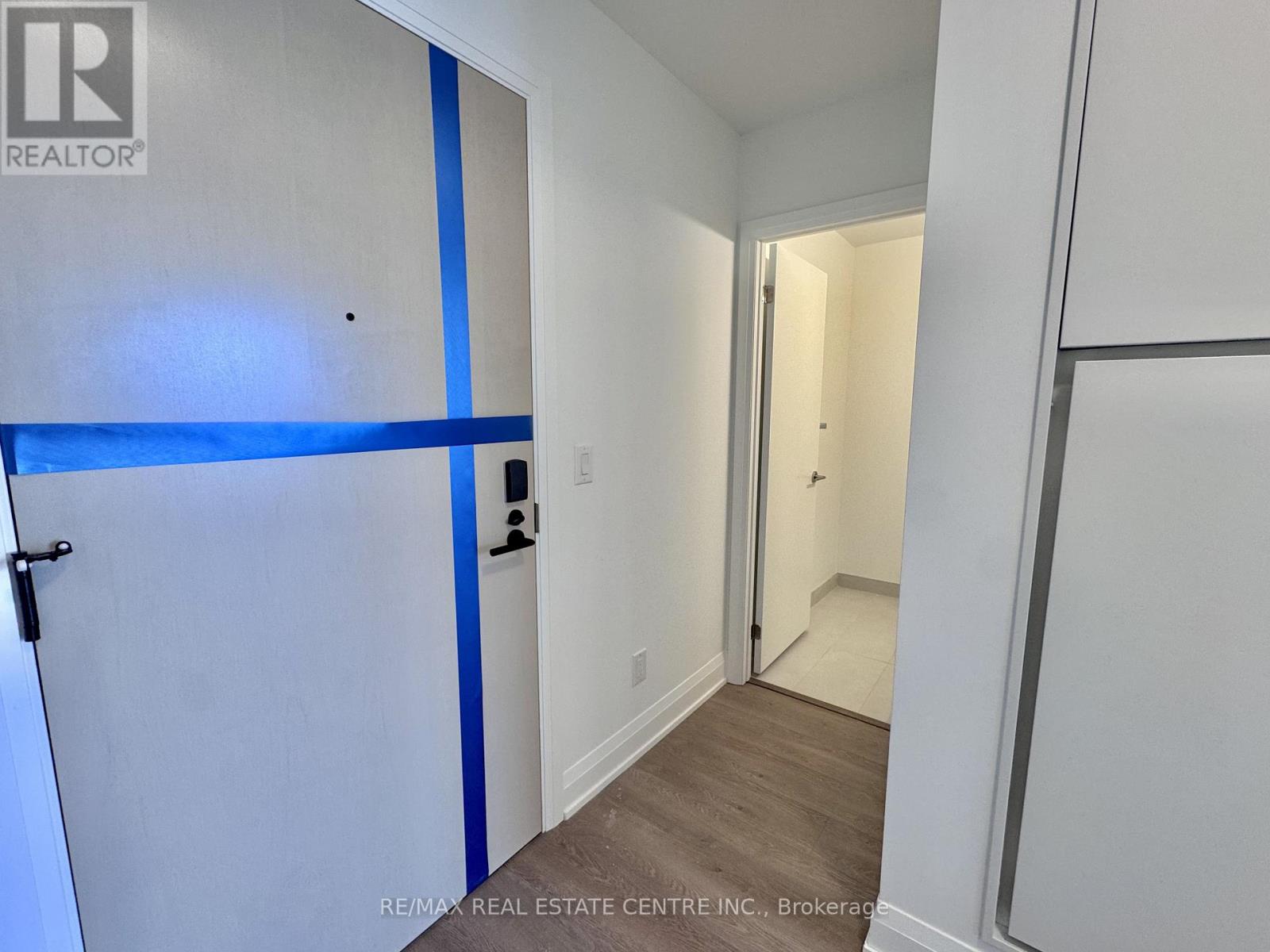 407 - 3250 Carding Mill Trail, Oakville, Ontario  L6M 5T3 - Photo 7 - W12894352