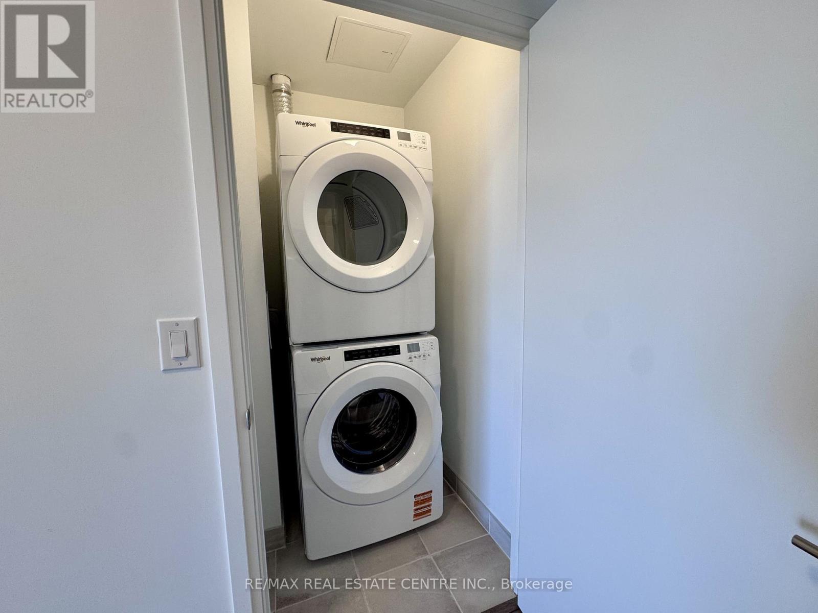 407 - 3250 Carding Mill Trail, Oakville, Ontario  L6M 5T3 - Photo 9 - W12894352