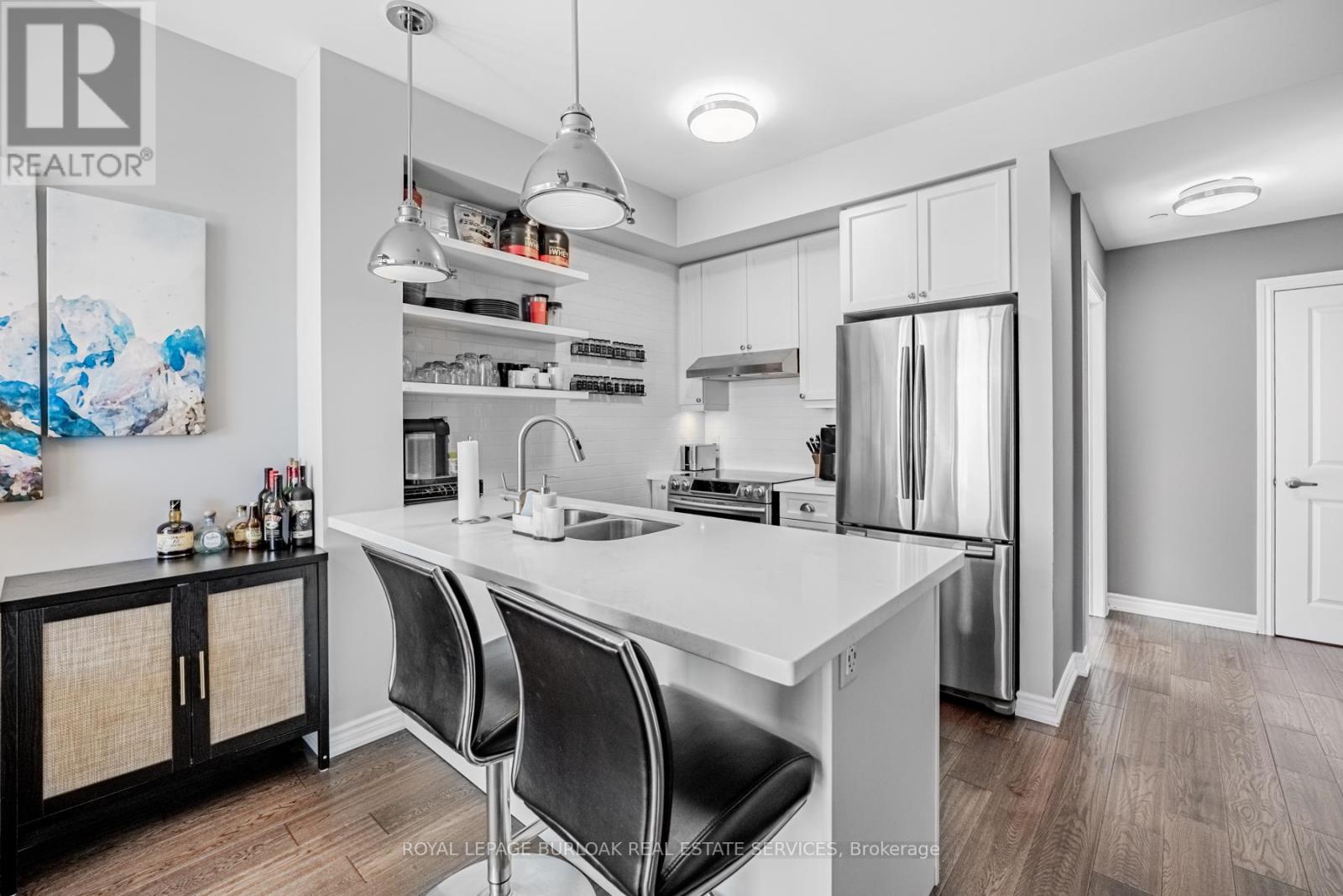 209 - 35 Southshore Crescent, Hamilton, Ontario  L8E 0J2 - Photo 10 - X12895658