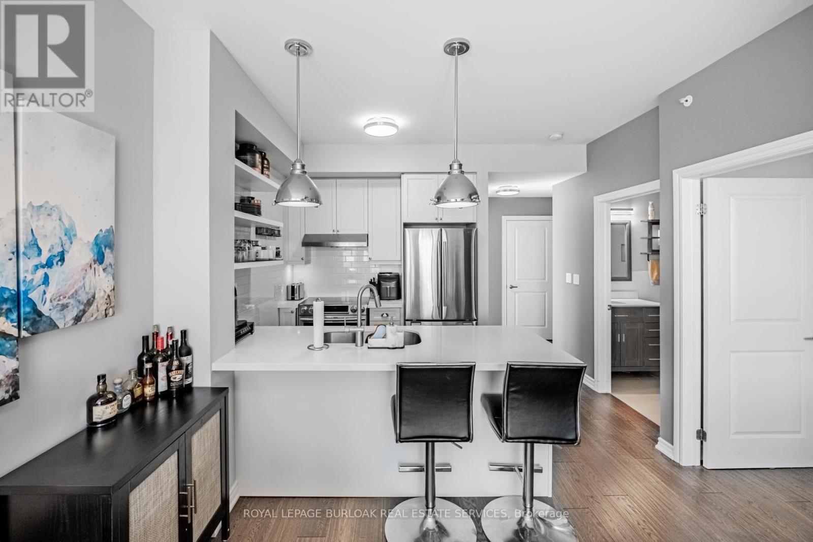 209 - 35 Southshore Crescent, Hamilton, Ontario  L8E 0J2 - Photo 11 - X12895658