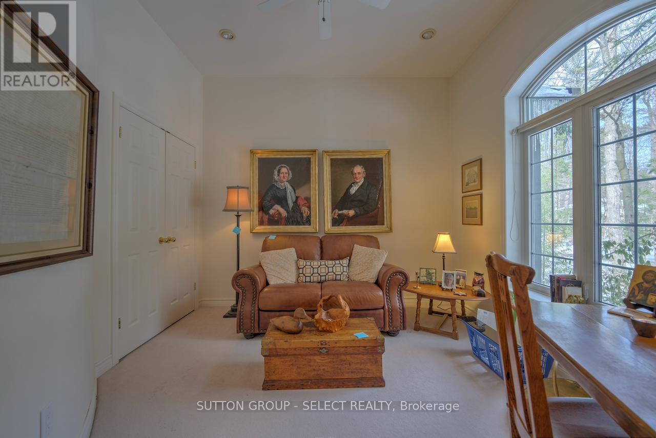 10297 Dogwood Crescent, Lambton Shores (Grand Bend), Ontario  N0M 1T0 - Photo 13 - X12895822