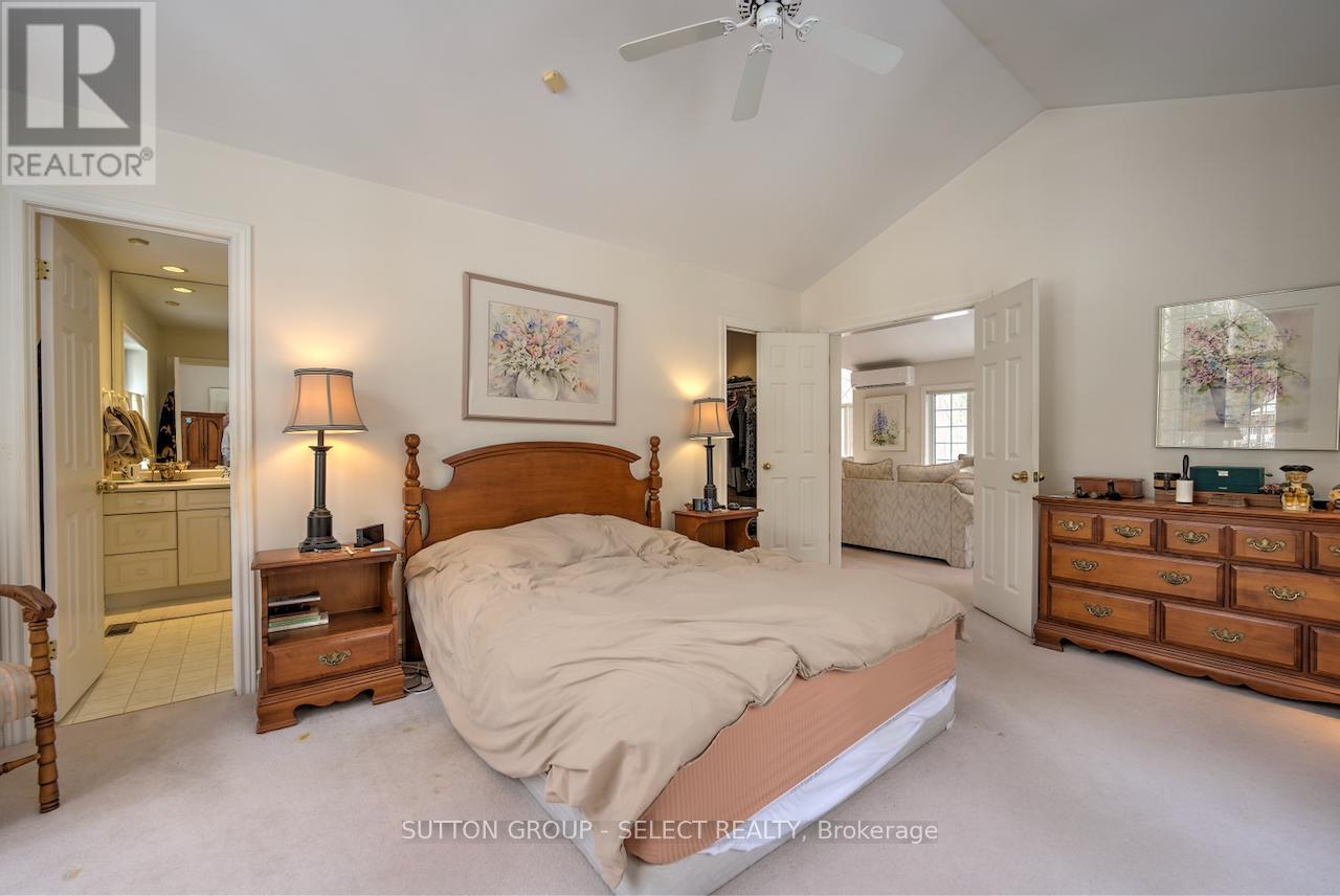 10297 Dogwood Crescent, Lambton Shores (Grand Bend), Ontario  N0M 1T0 - Photo 27 - X12895822