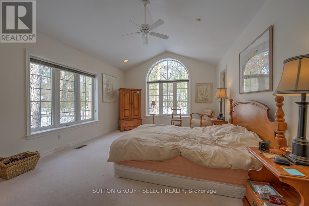 10297 Dogwood Crescent, Lambton Shores (Grand Bend), Ontario  N0M 1T0 - Photo 26 - X12895822