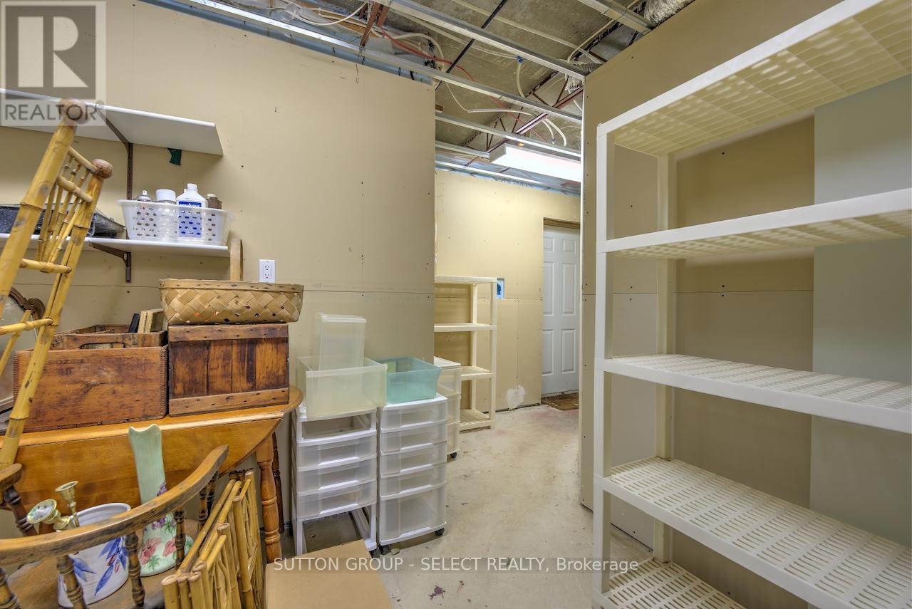 10297 Dogwood Crescent, Lambton Shores (Grand Bend), Ontario  N0M 1T0 - Photo 42 - X12895822