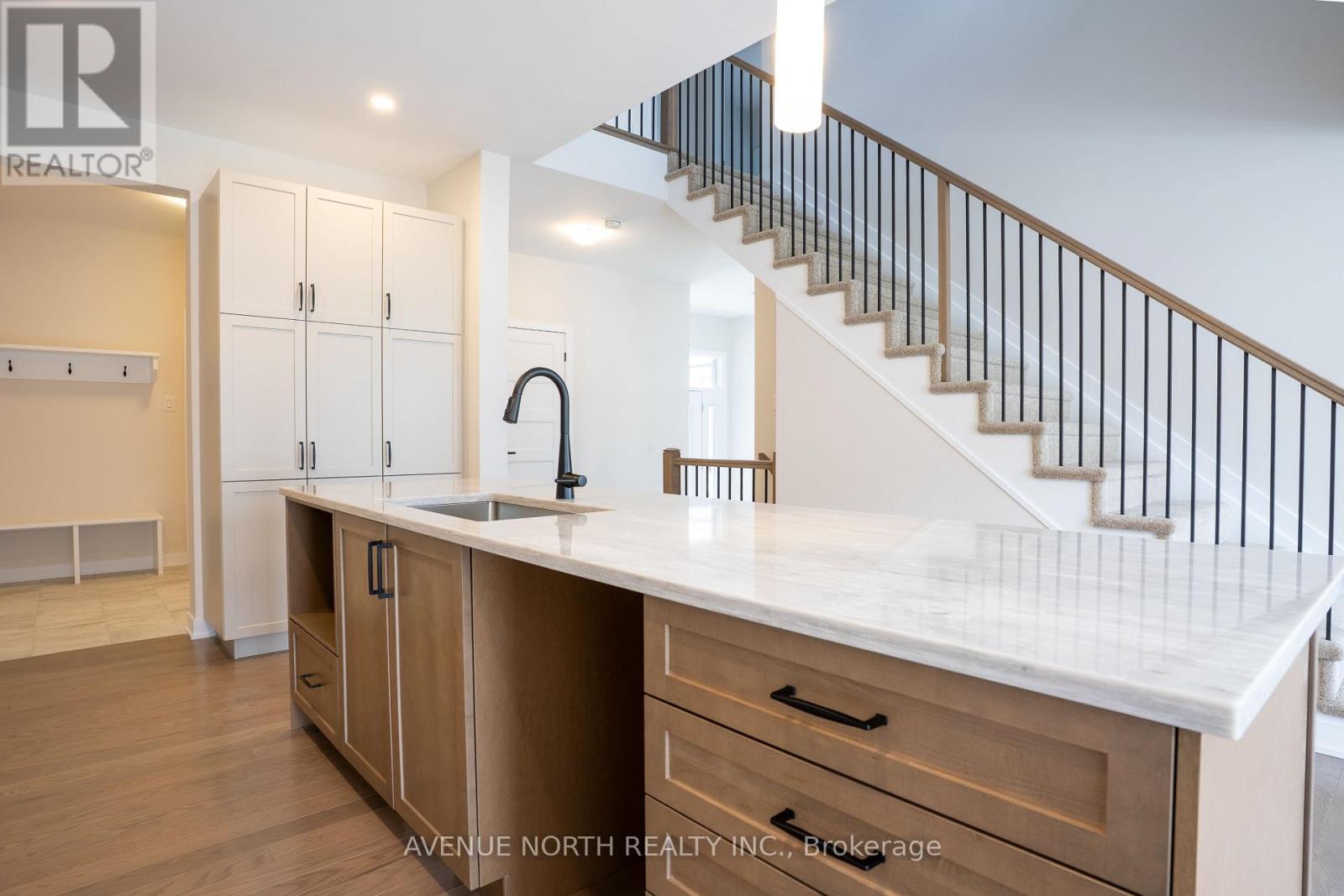 210 Ginebik Way, Ottawa, Ontario  K1X 0H4 - Photo 13 - X12763824