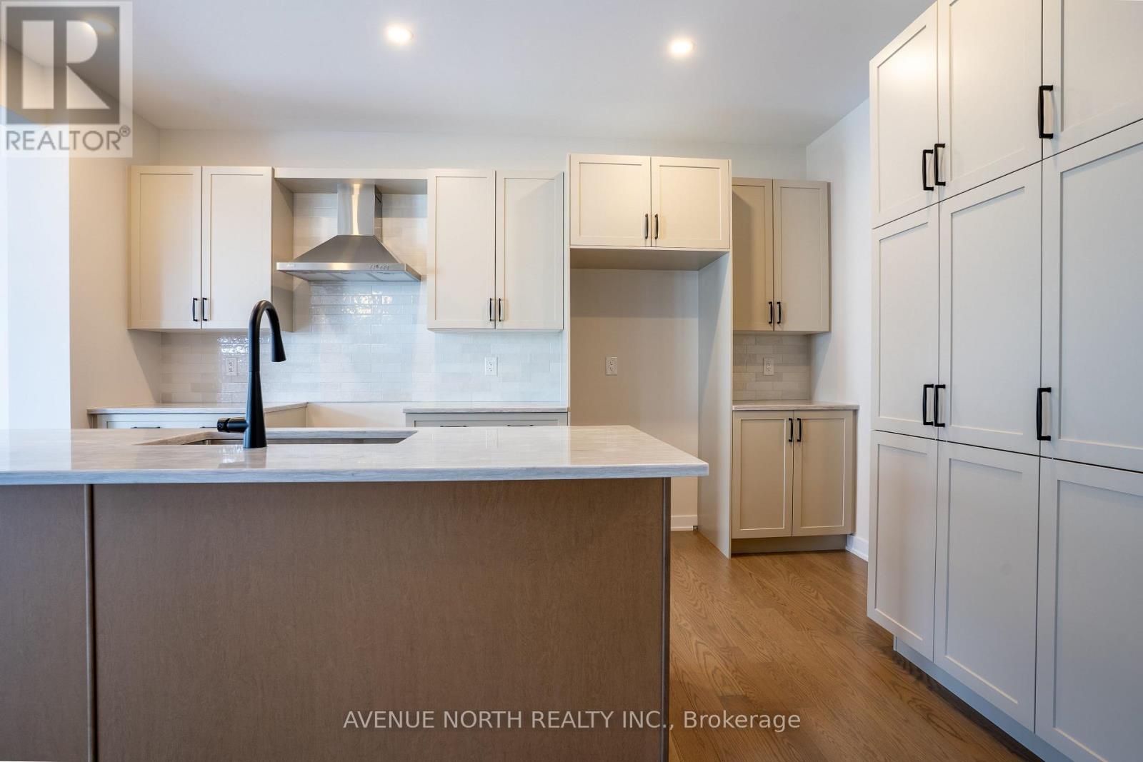 210 Ginebik Way, Ottawa, Ontario  K1X 0H4 - Photo 11 - X12763824