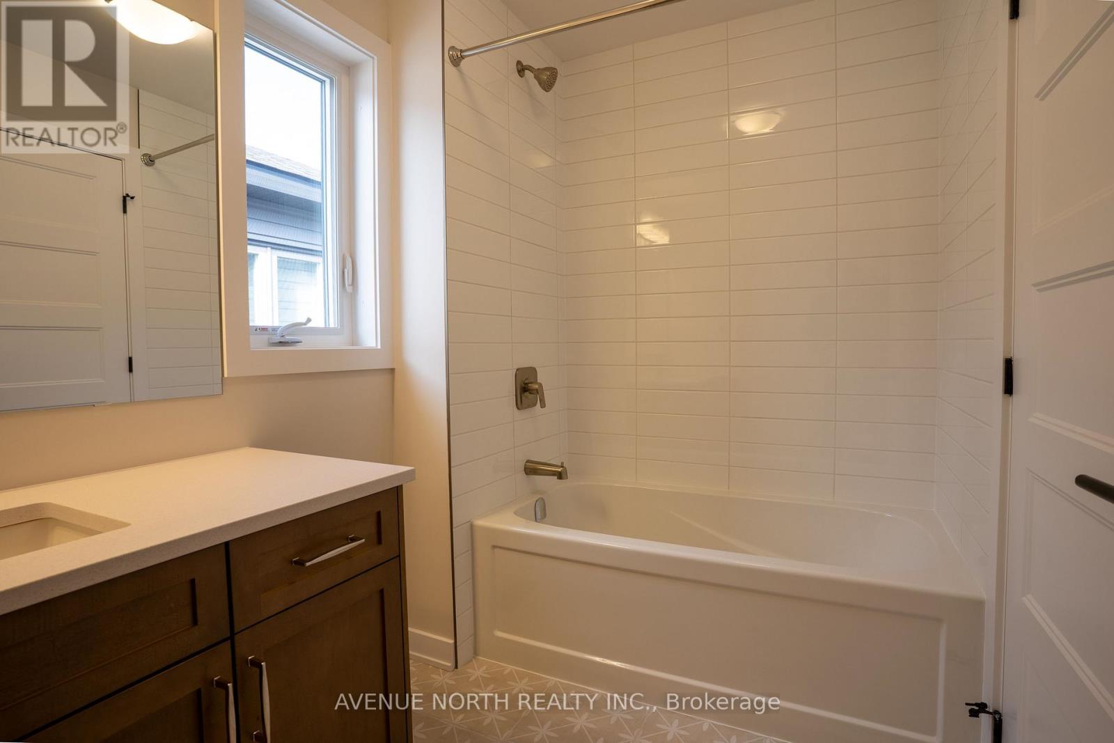 210 Ginebik Way, Ottawa, Ontario  K1X 0H4 - Photo 28 - X12763824