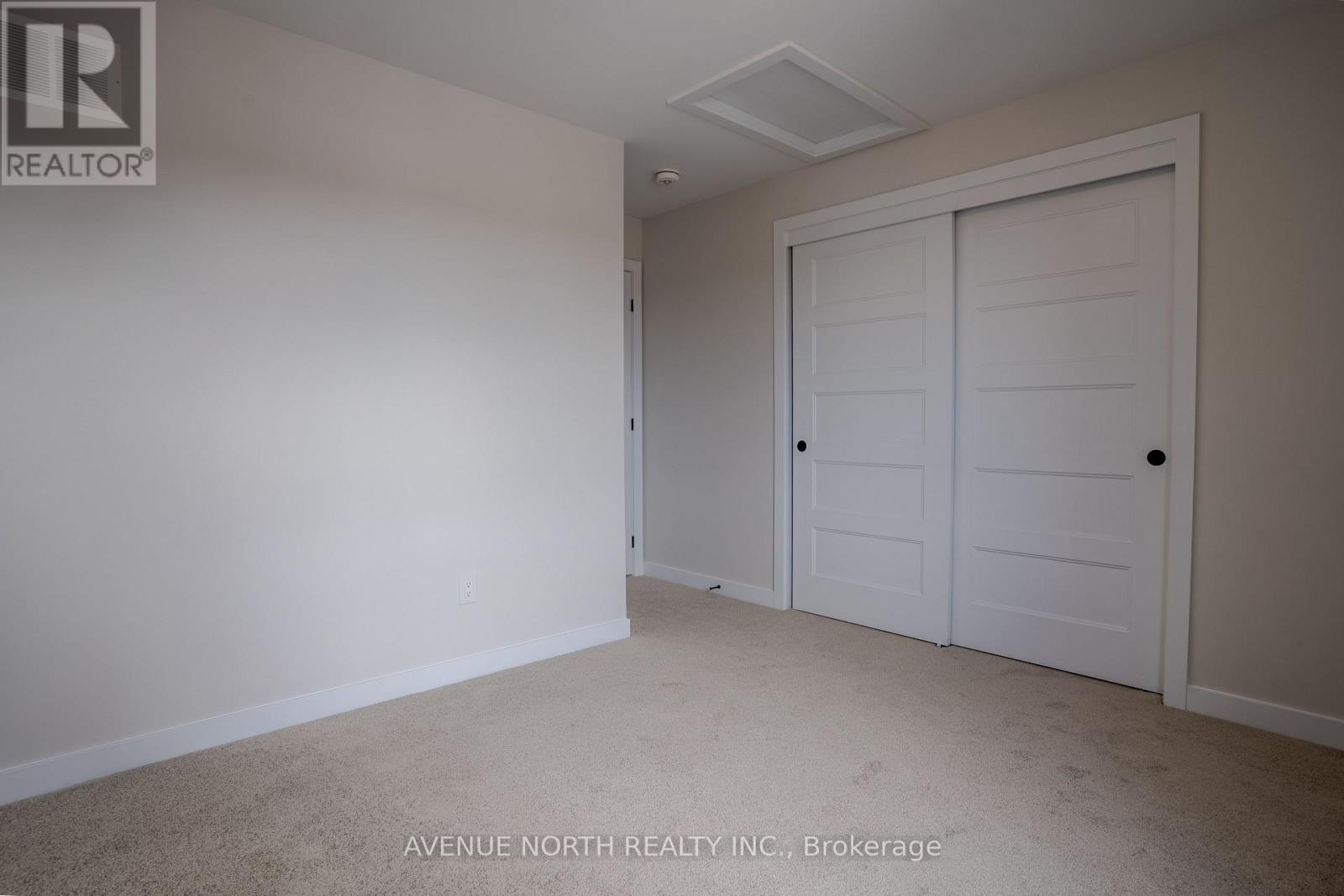 210 Ginebik Way, Ottawa, Ontario  K1X 0H4 - Photo 34 - X12763824