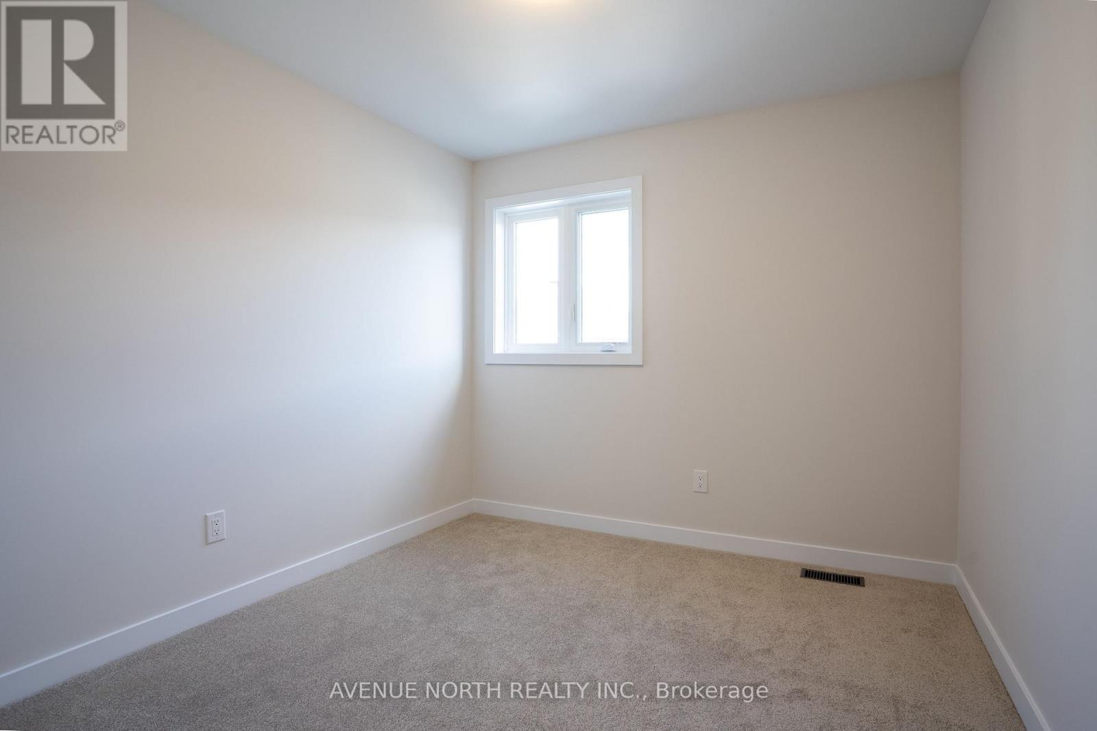 210 Ginebik Way, Ottawa, Ontario  K1X 0H4 - Photo 35 - X12763824