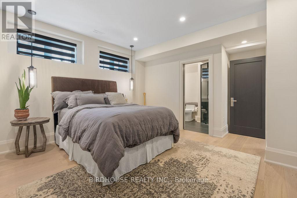 16 & 20 Garden Gate, Brock, Ontario  L0K 1A0 - Photo 38 - N12895952