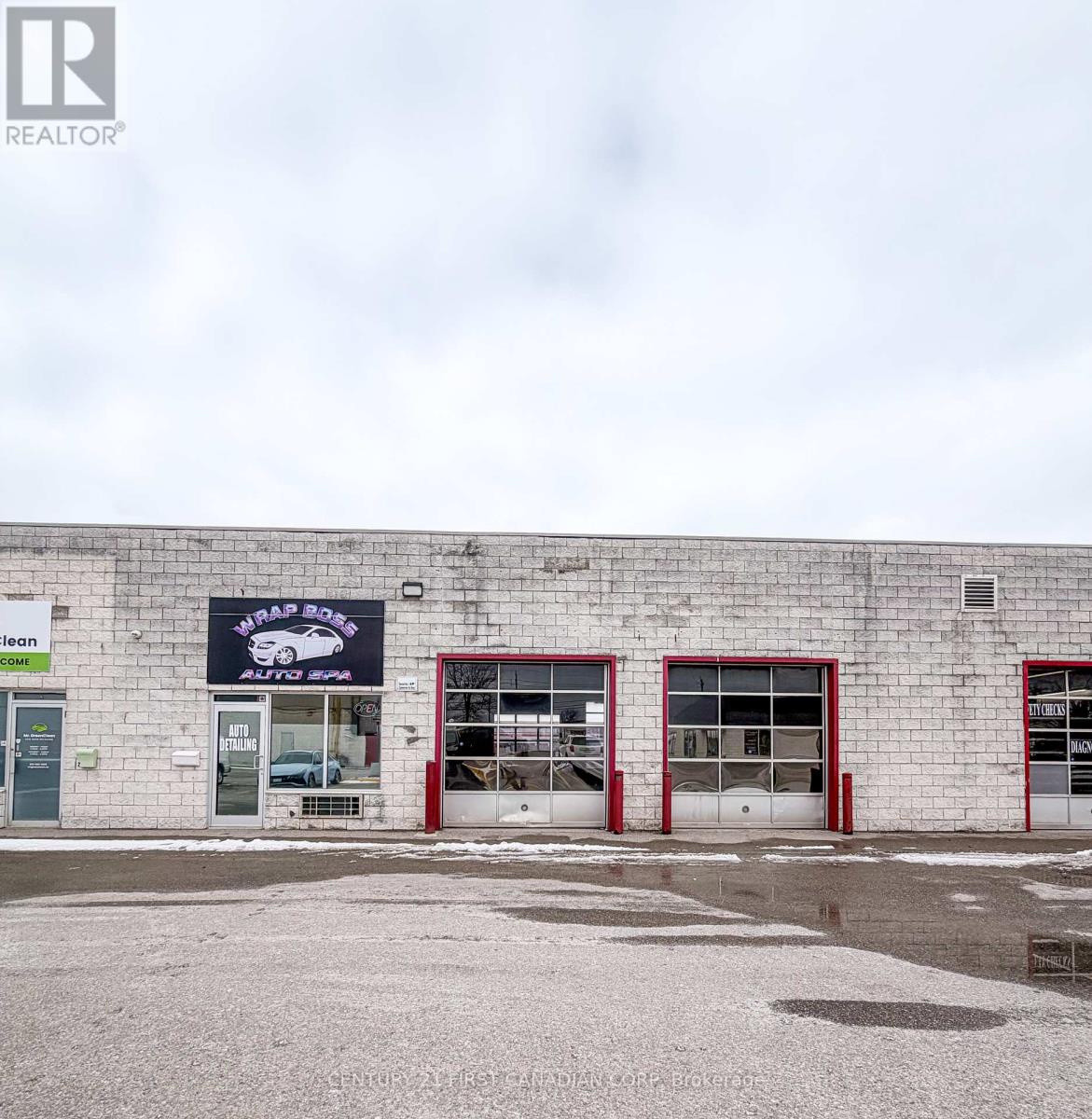 1982 Dundas St. Street, London East, Ontario  N5V 1P5 - Photo 2 - X12895924