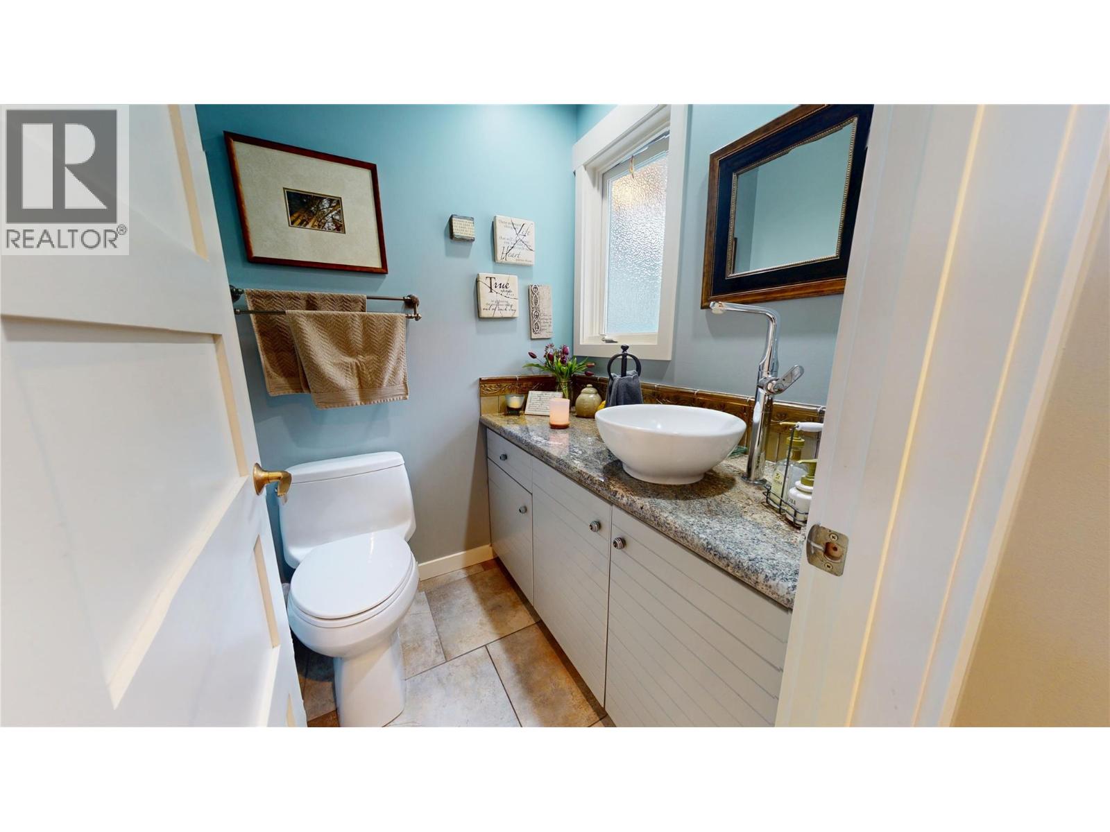 8875 Colony Road, Wardner, British Columbia  V0B 2J0 - Photo 19 - 10379831