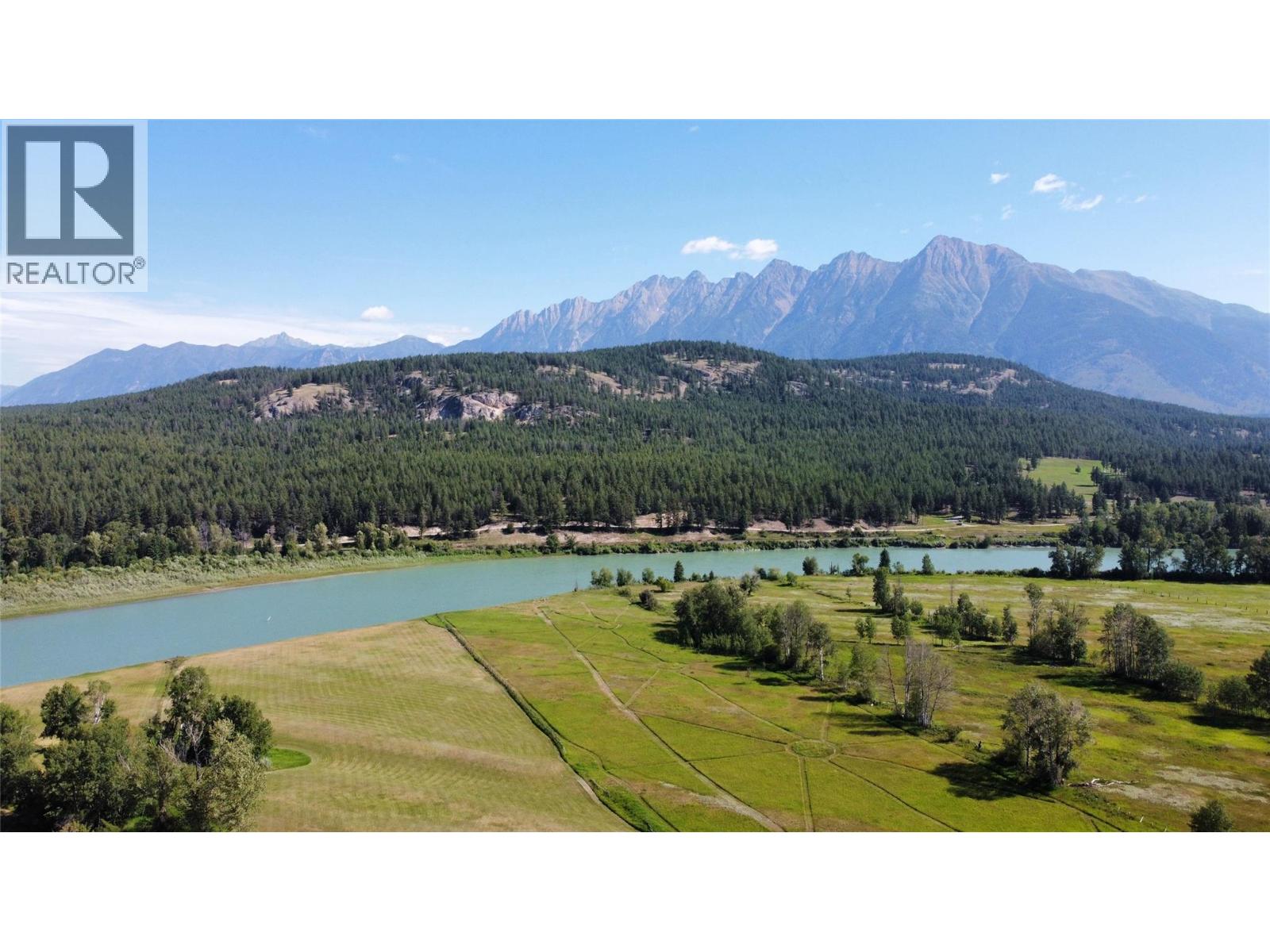 8875 Colony Road, Wardner, British Columbia  V0B 2J0 - Photo 2 - 10379831