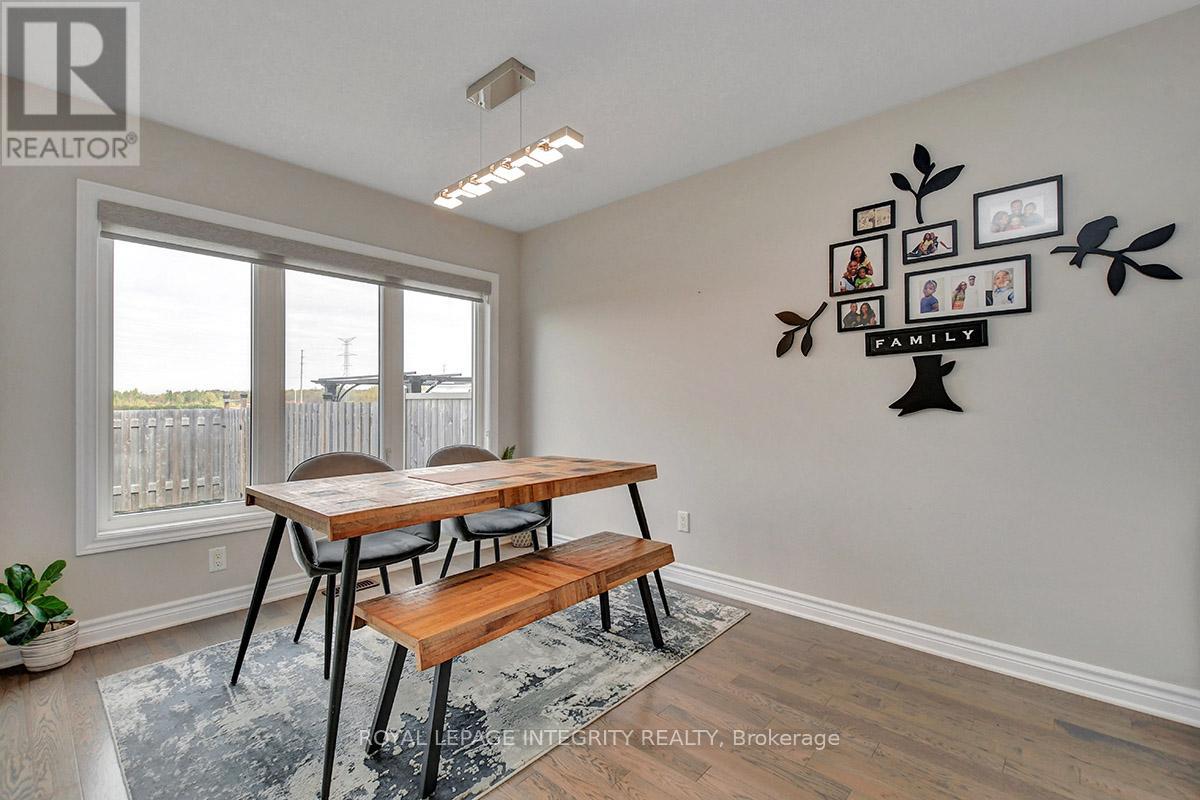 356 Axis Way, Ottawa, Ontario  K1W 0J9 - Photo 7 - X12895944