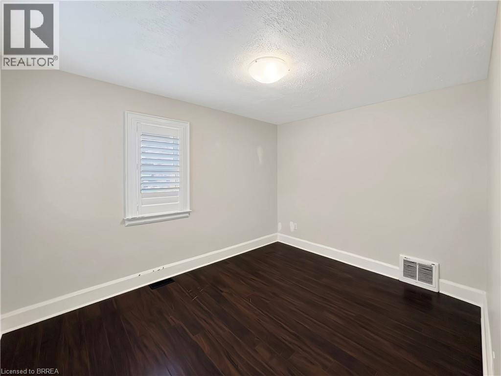 266 Grove Street, Simcoe, Ontario  N3Y 1K9 - Photo 12 - 40812489