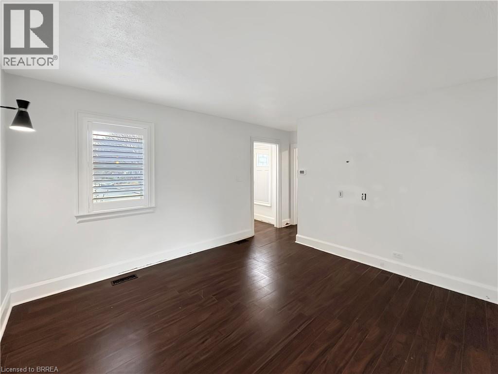 266 Grove Street, Simcoe, Ontario  N3Y 1K9 - Photo 9 - 40812489