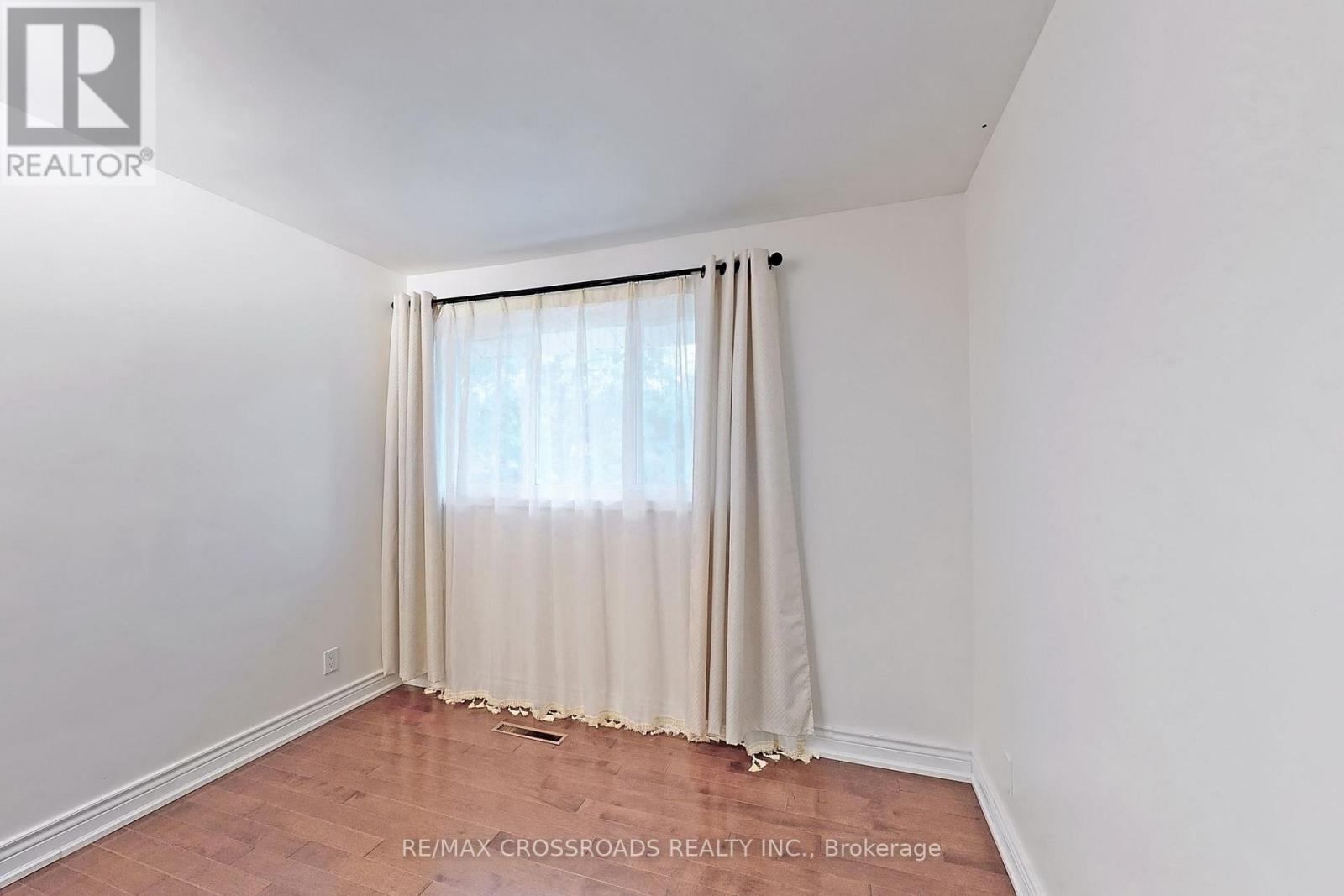 16 Sandalwood Place, Toronto, Ontario  M3B 1L6 - Photo 15 - C12895934