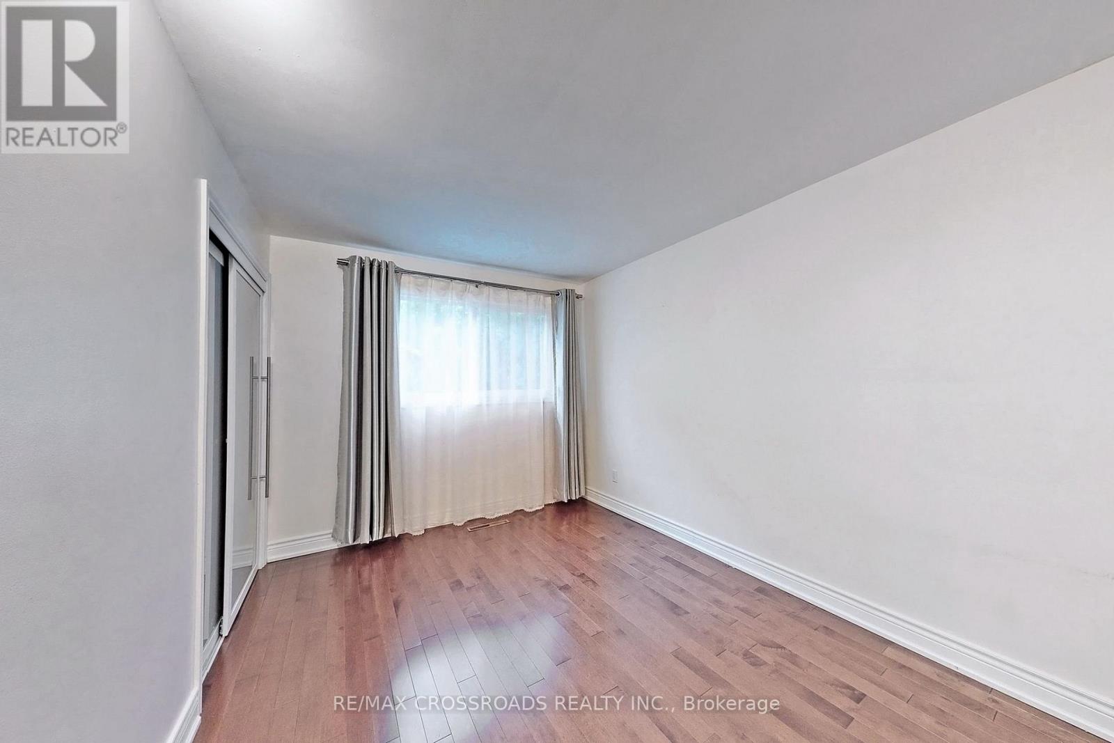 16 Sandalwood Place, Toronto, Ontario  M3B 1L6 - Photo 6 - C12895934