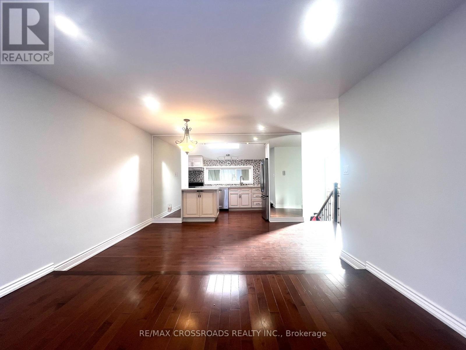 16 Sandalwood Place, Toronto, Ontario  M3B 1L6 - Photo 7 - C12895934