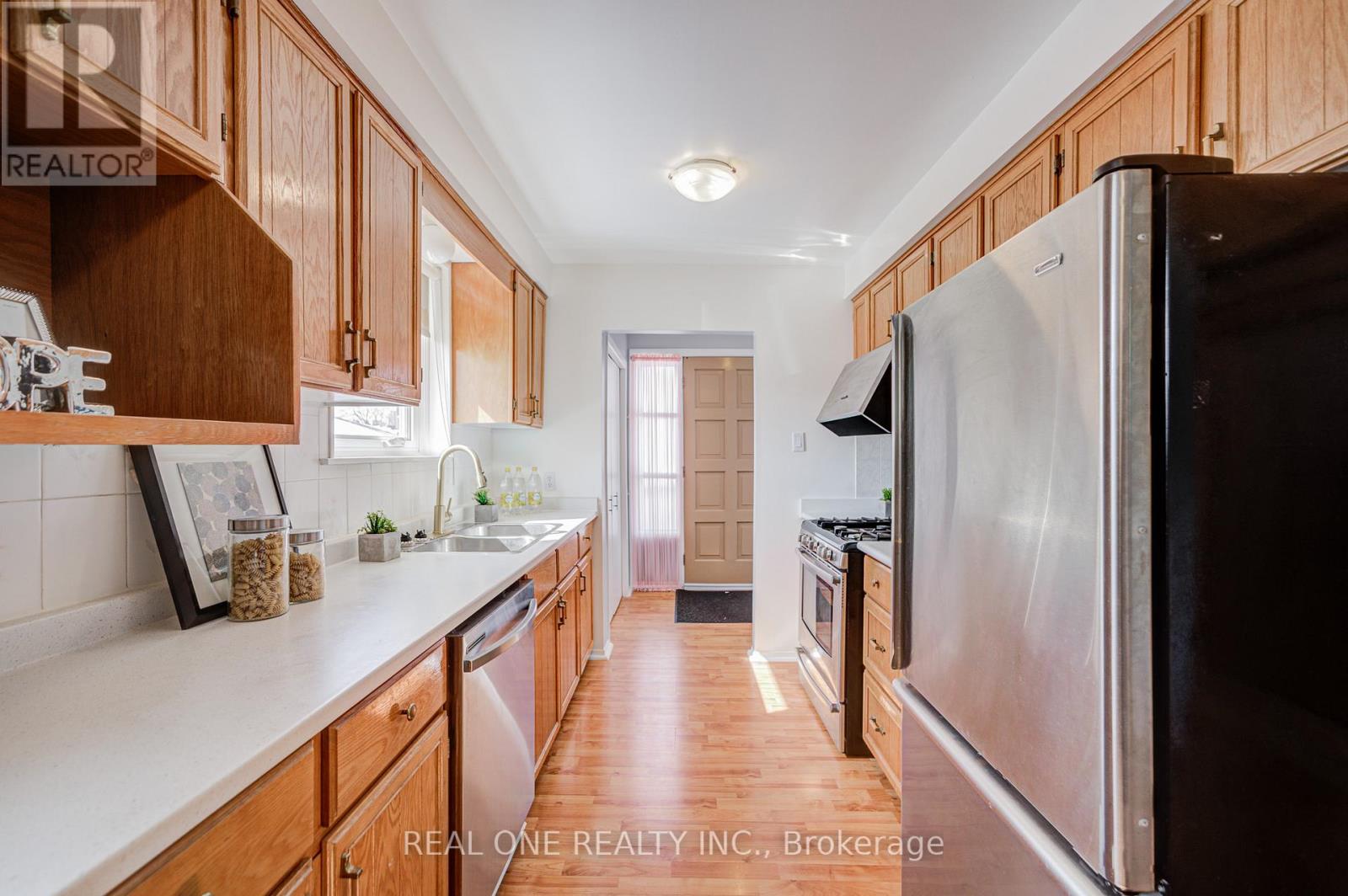 85 Clydesdale Drive, Toronto, Ontario  M2J 3N3 - Photo 14 - C12895992