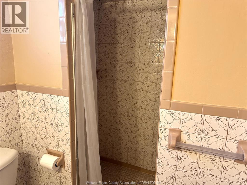 431 Foch Avenue, Windsor, Ontario  N8X 2W2 - Photo 24 - 26005647