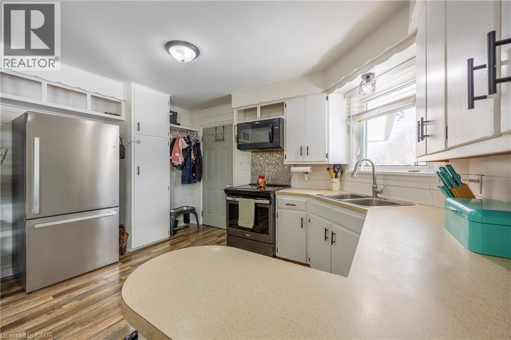 340 Delcrest Avenue, Delhi, Ontario  N4B 2S7 - Photo 2 - 40811453