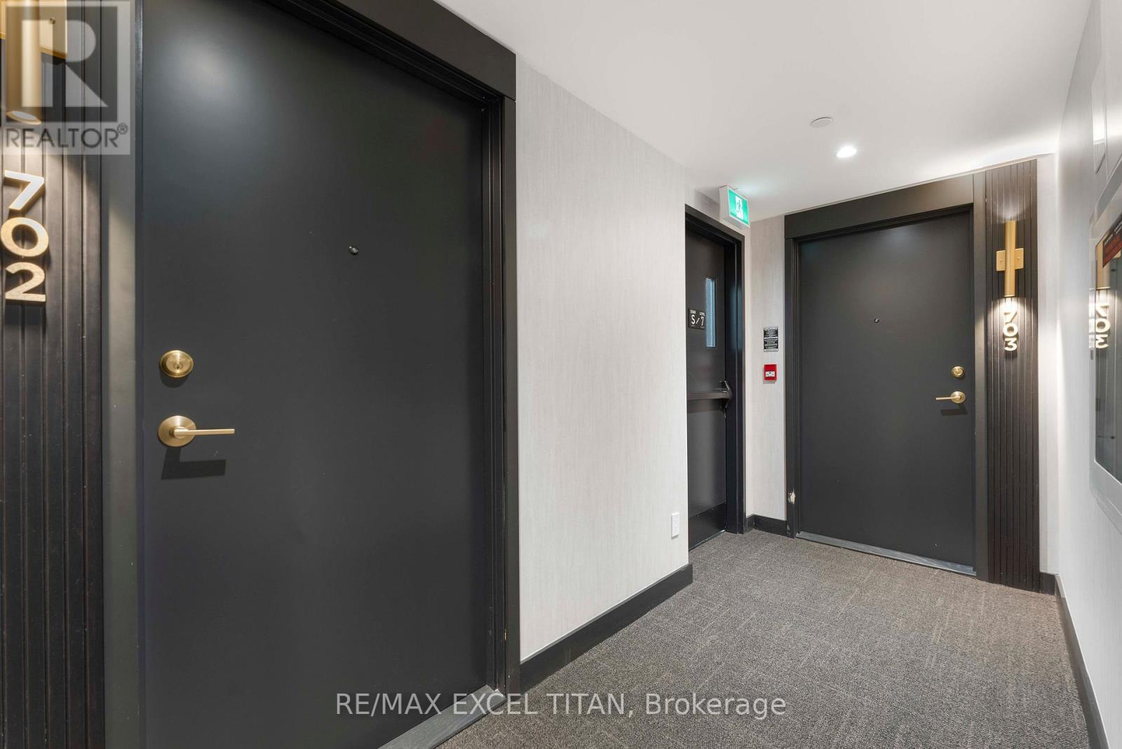 703 - 5 Lakeview Avenue, Toronto, Ontario  M6J 0H3 - Photo 31 - C12895656