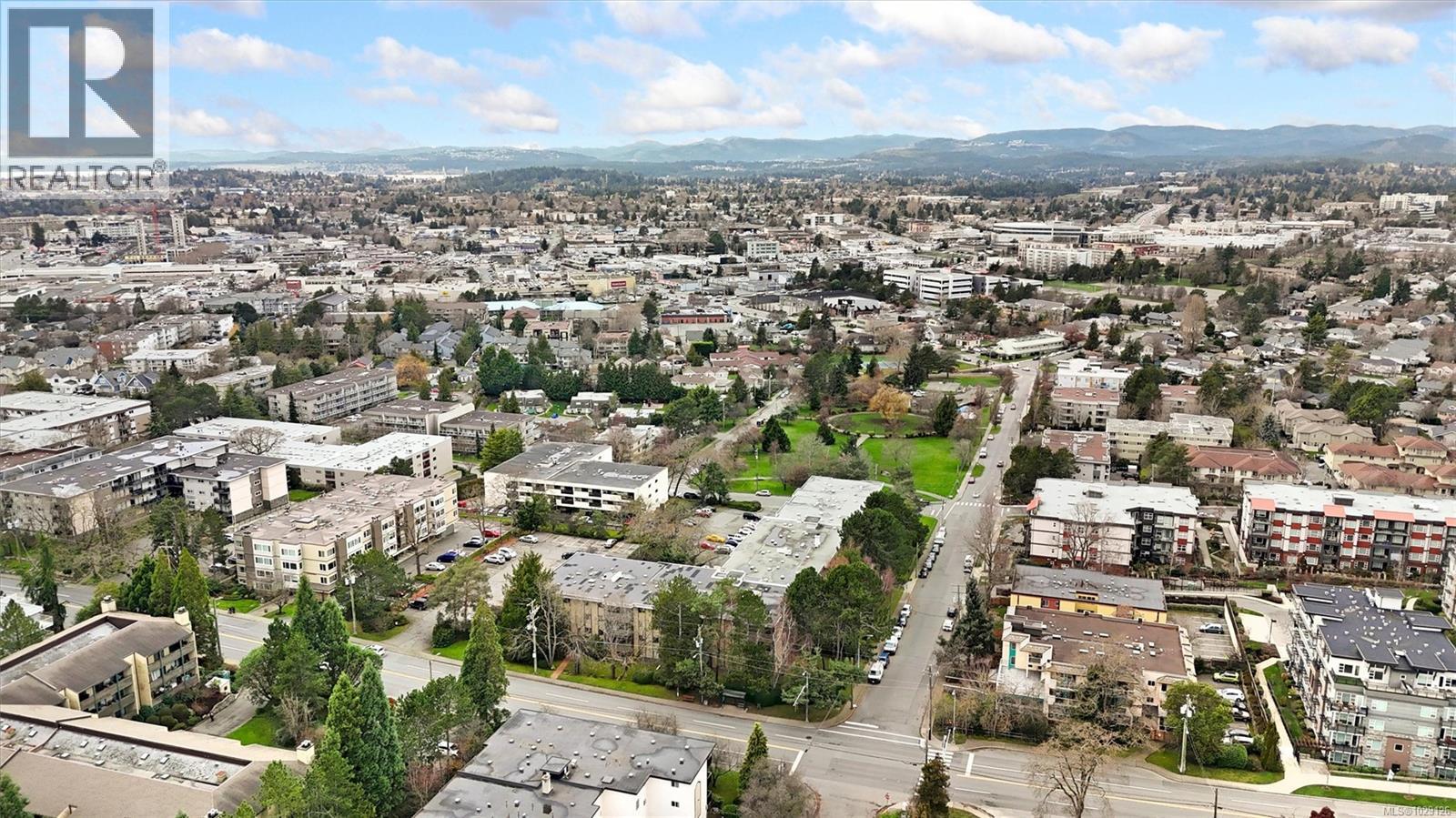 202 3255 Glasgow Ave, Saanich, British Columbia  V8X 4S4 - Photo 30 - 1029126