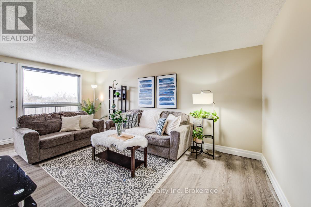 303 - 4 Avalon Place, Kitchener, Ontario  N2M 4N6 - Photo 6 - X12895958