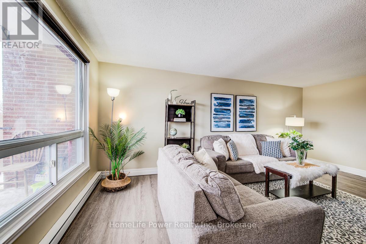 303 - 4 Avalon Place, Kitchener, Ontario  N2M 4N6 - Photo 9 - X12895958