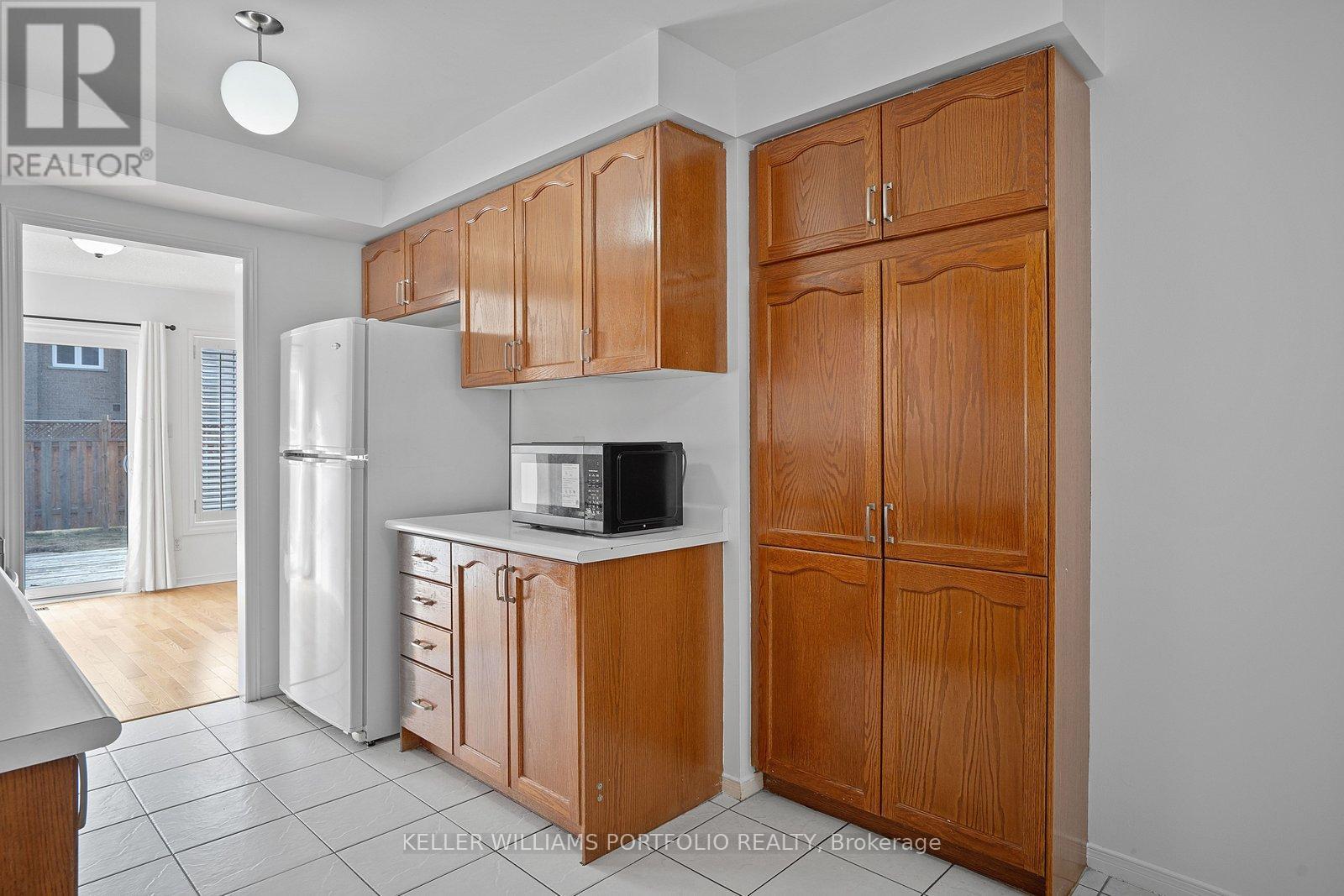 605 Skinner Avenue, Newmarket, Ontario  L3X 2A9 - Photo 13 - N12896008