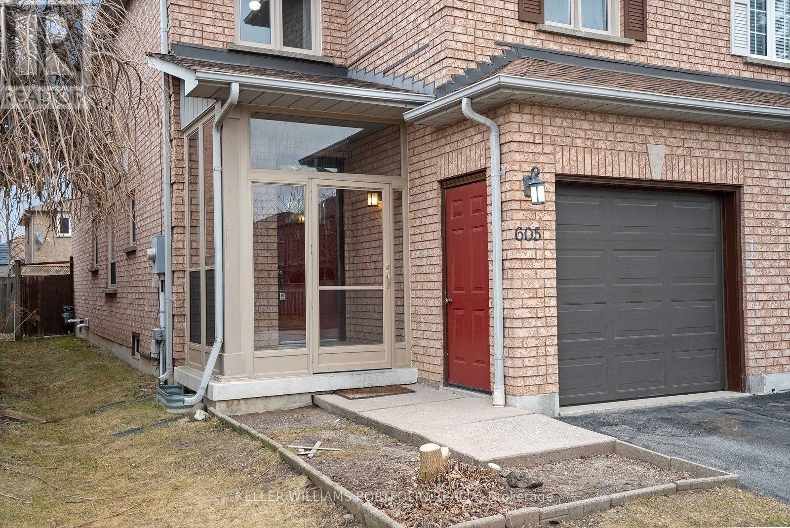 605 Skinner Avenue, Newmarket, Ontario  L3X 2A9 - Photo 4 - N12896008