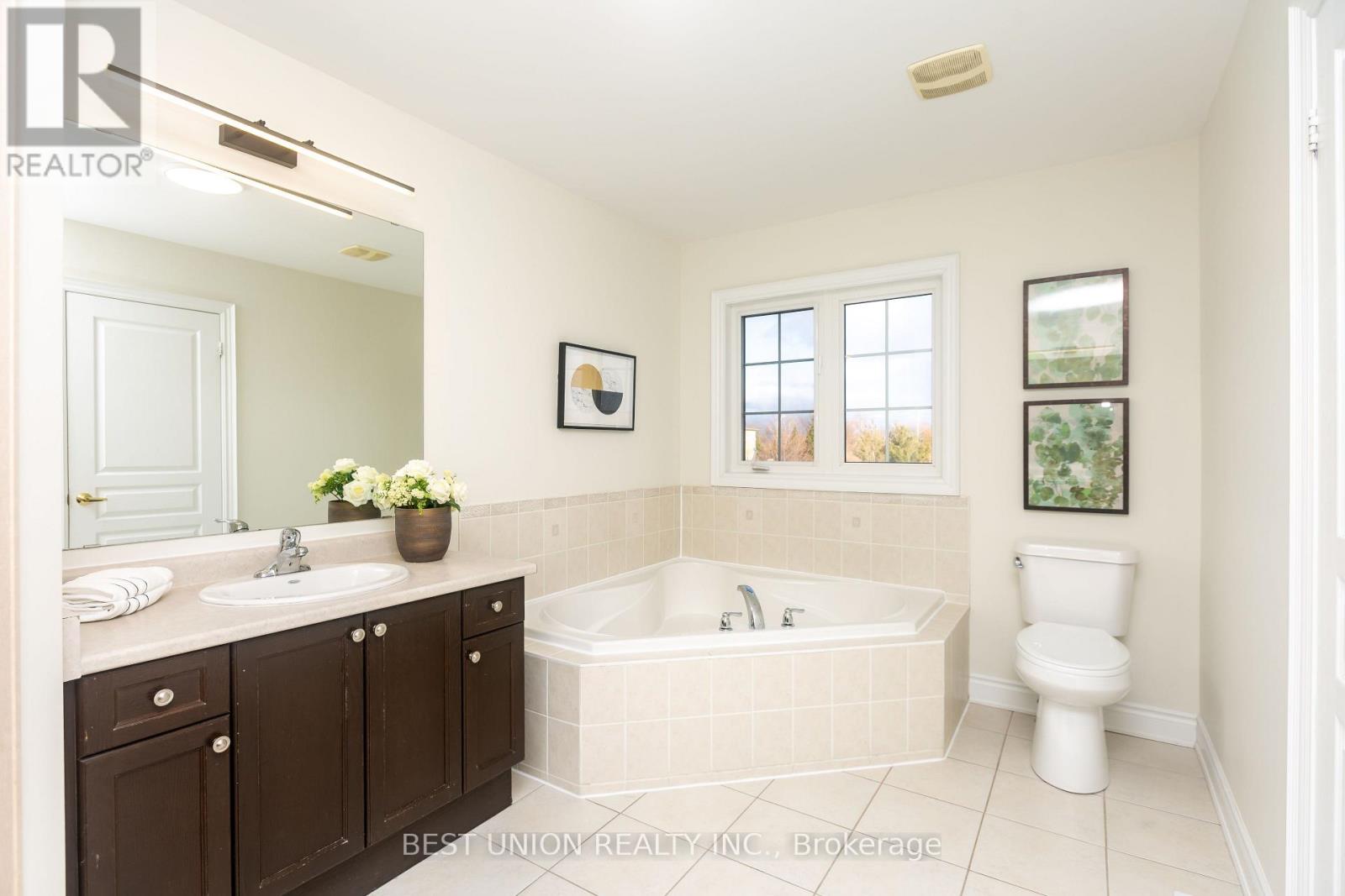 31 Bernbridge Road E, Markham, Ontario  L6B 0S3 - Photo 15 - N12896016