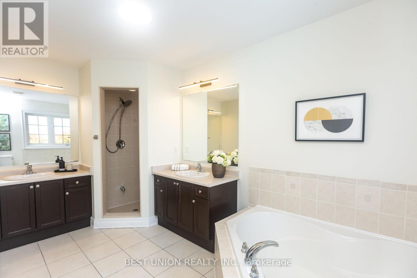 31 Bernbridge Road E, Markham, Ontario  L6B 0S3 - Photo 16 - N12896016