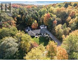 40 ALGONQUIN FOREST DRIVE, East Gwillimbury, Ontario
