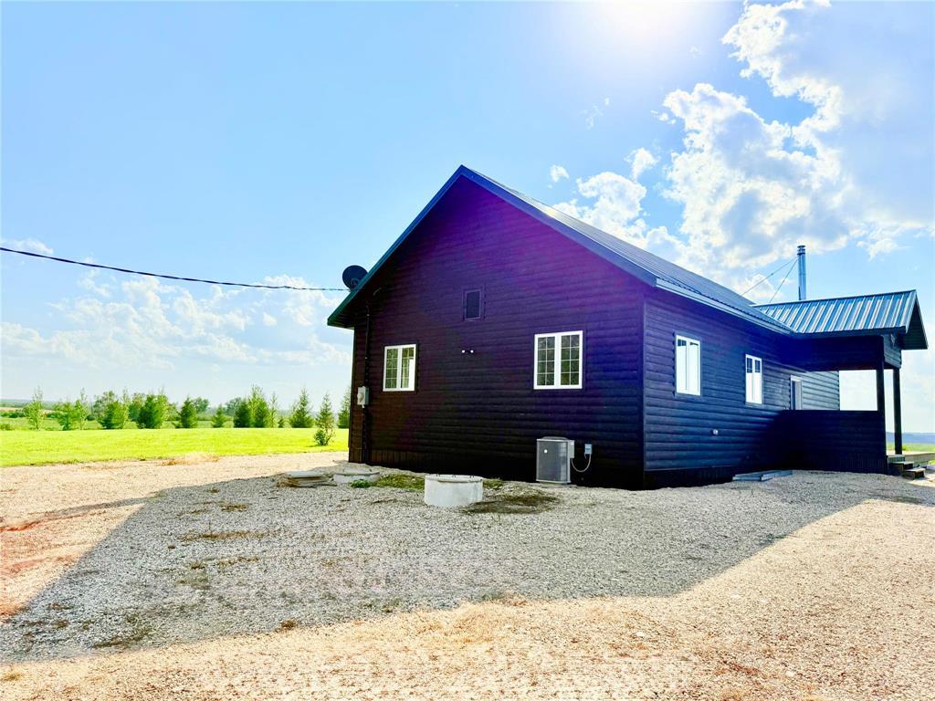 188 N Road, Swan River, Manitoba  R0L 0C0 - Photo 37 - 202522991