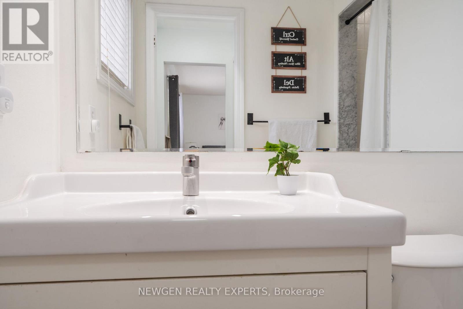 648 Edwards Avenue, Milton, Ontario  L9T 6B2 - Photo 30 - W12895926