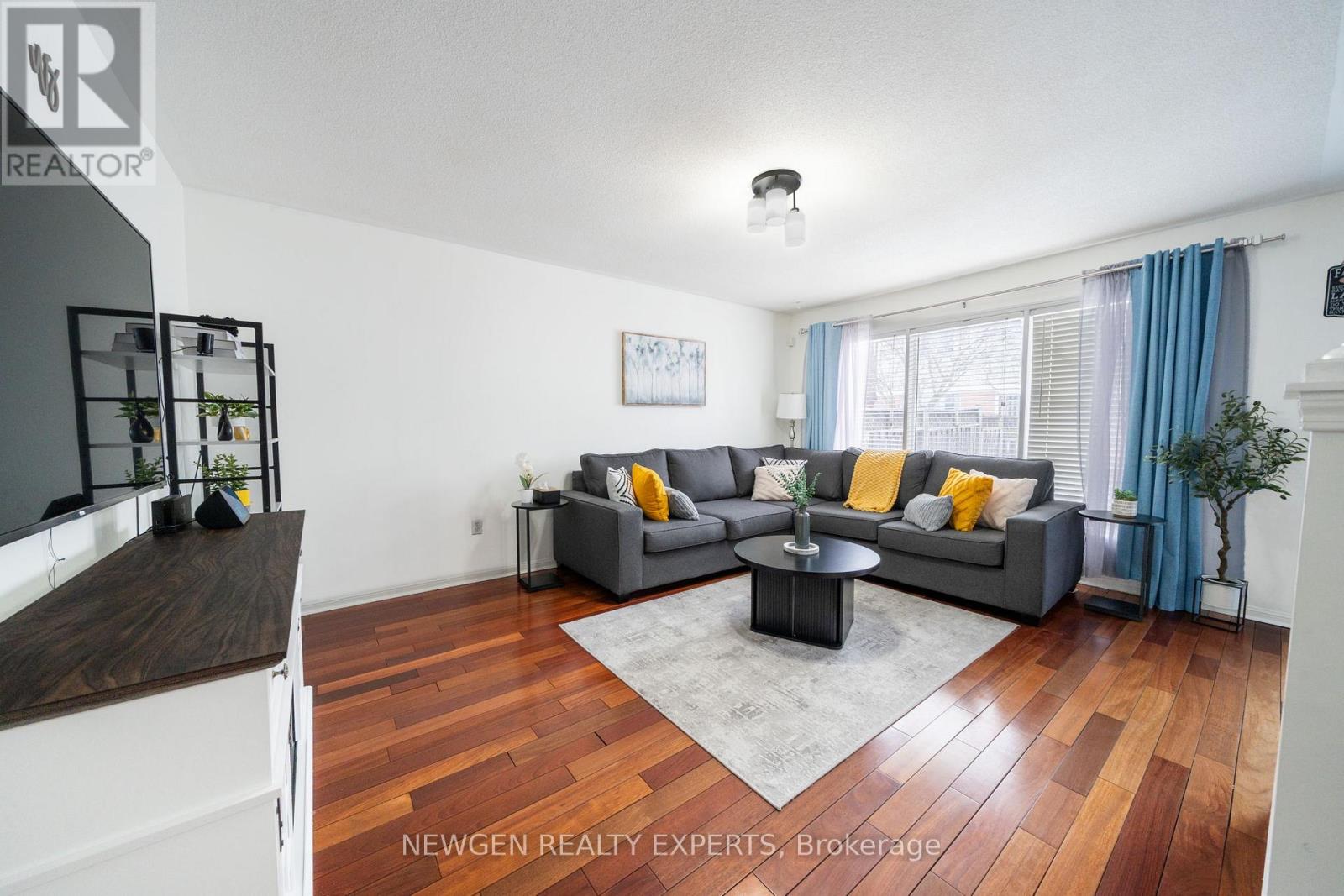 648 Edwards Avenue, Milton, Ontario  L9T 6B2 - Photo 8 - W12895926