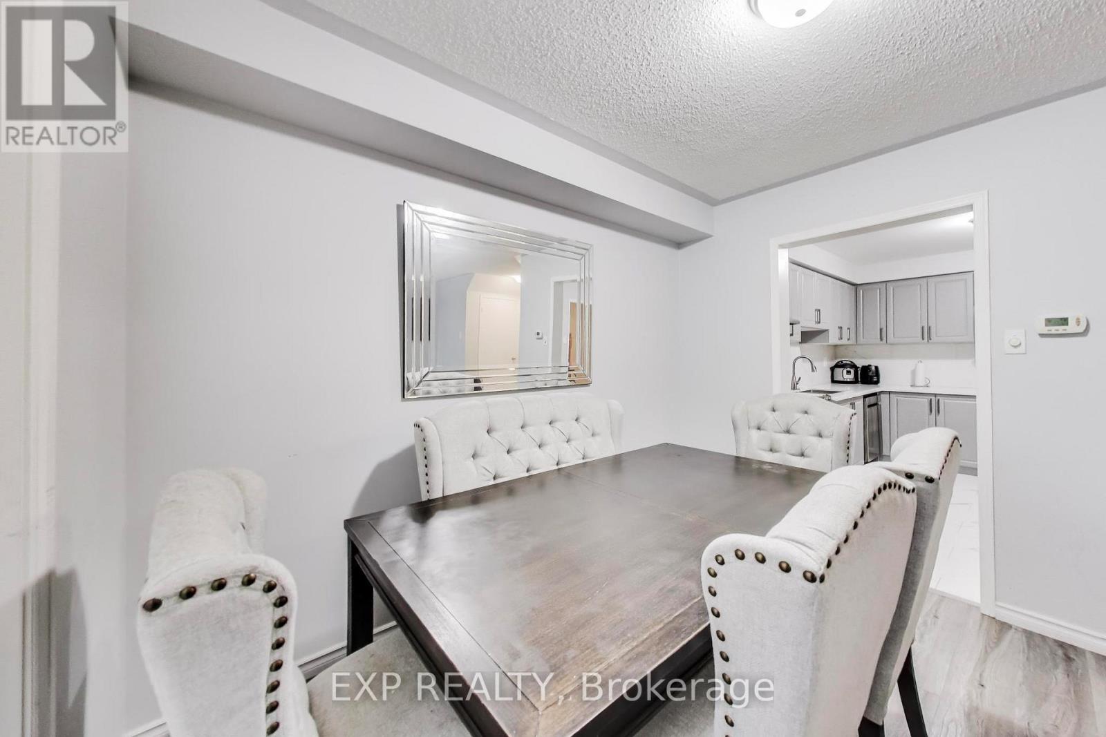 83 Wickstead Court, Brampton (Sandringham-Wellington), Ontario  L6R 1N8 - Photo 5 - W12895974