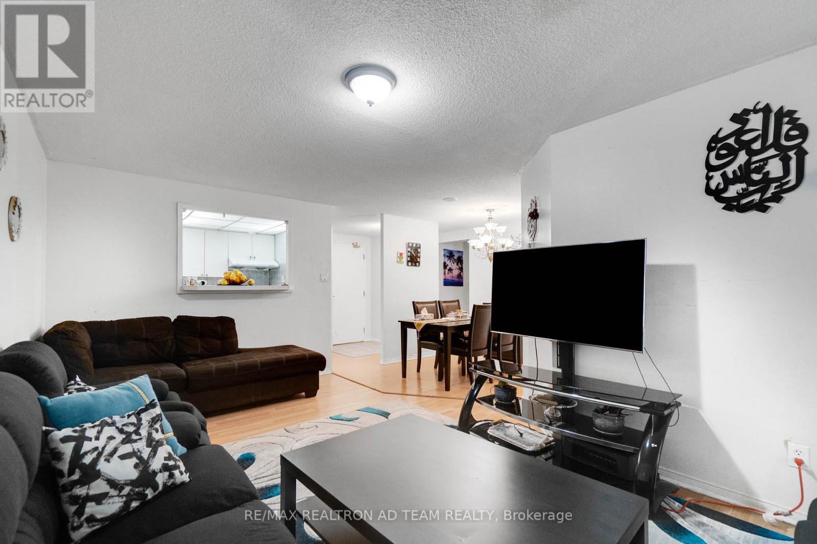 110 - 115 Hillcrest Avenue, Mississauga, Ontario  L5B 3Y9 - Photo 14 - W12895986