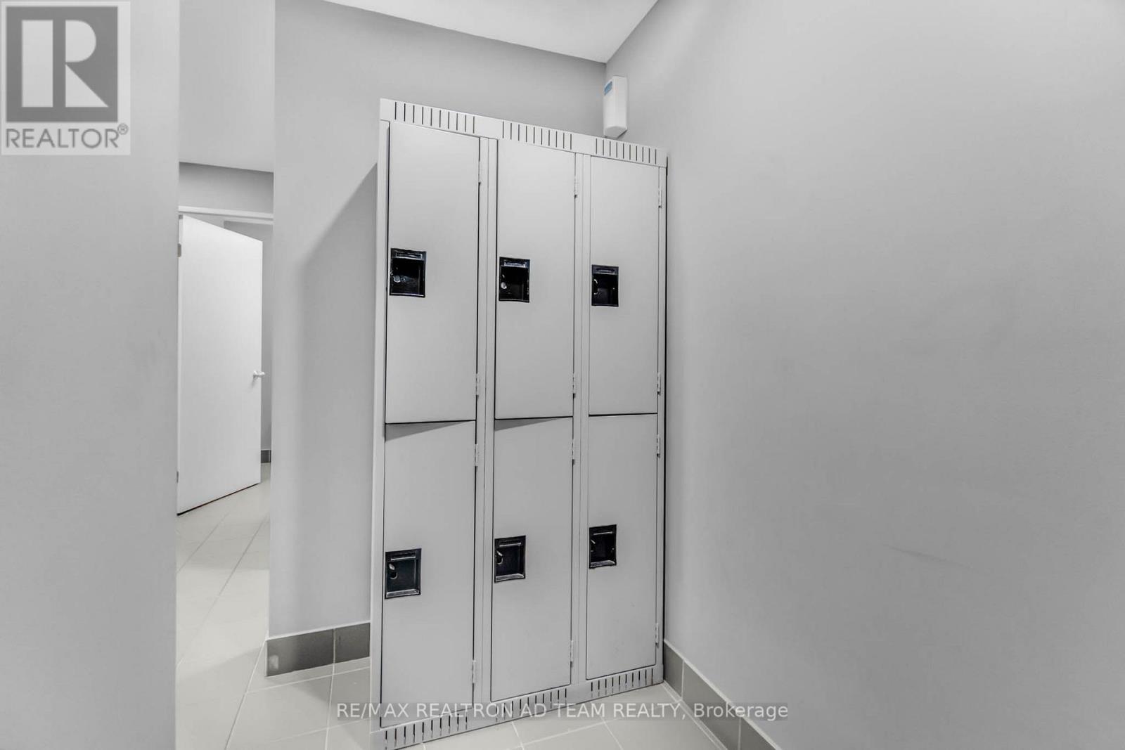 110 - 115 Hillcrest Avenue, Mississauga, Ontario  L5B 3Y9 - Photo 30 - W12895986