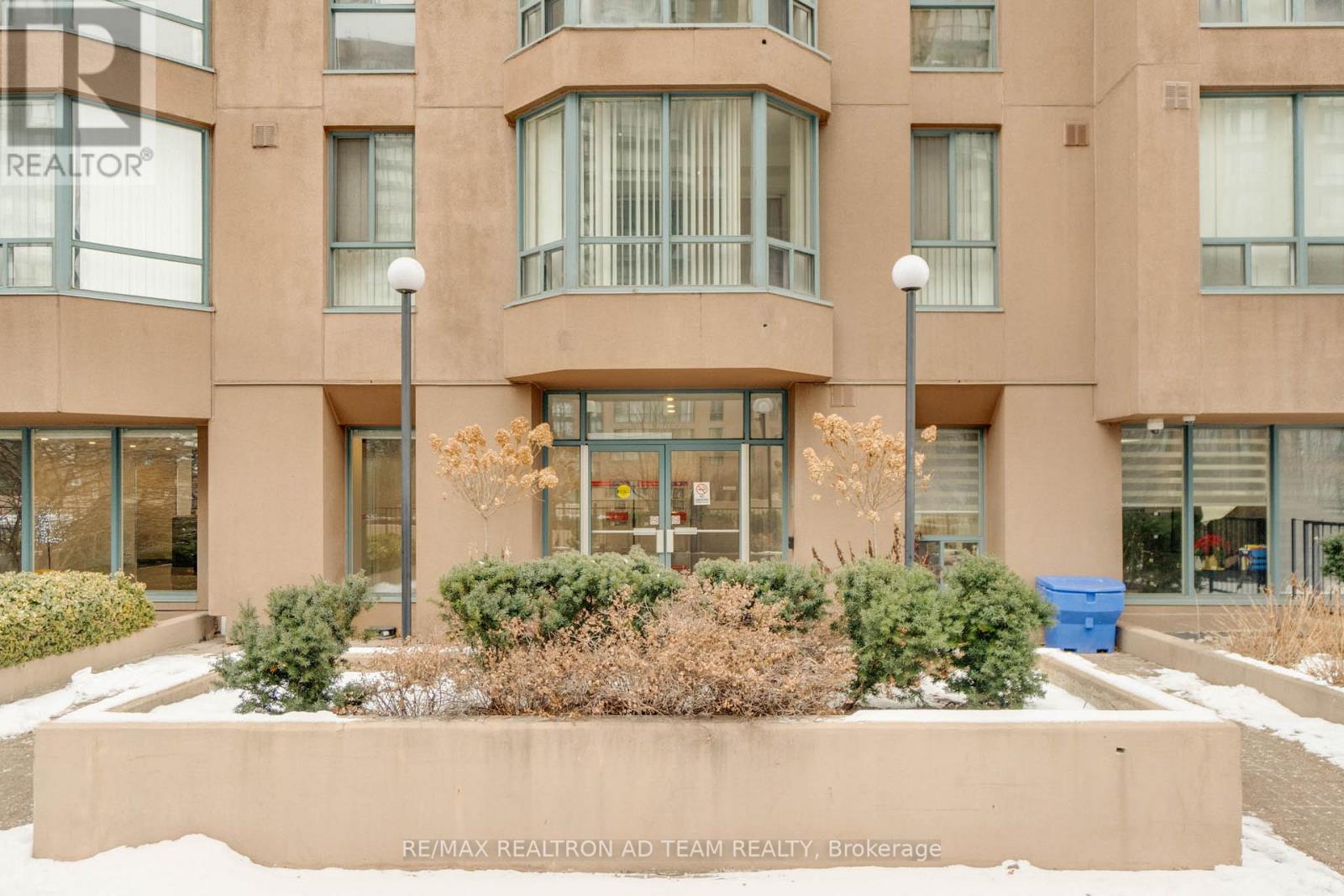 110 - 115 Hillcrest Avenue, Mississauga, Ontario  L5B 3Y9 - Photo 36 - W12895986