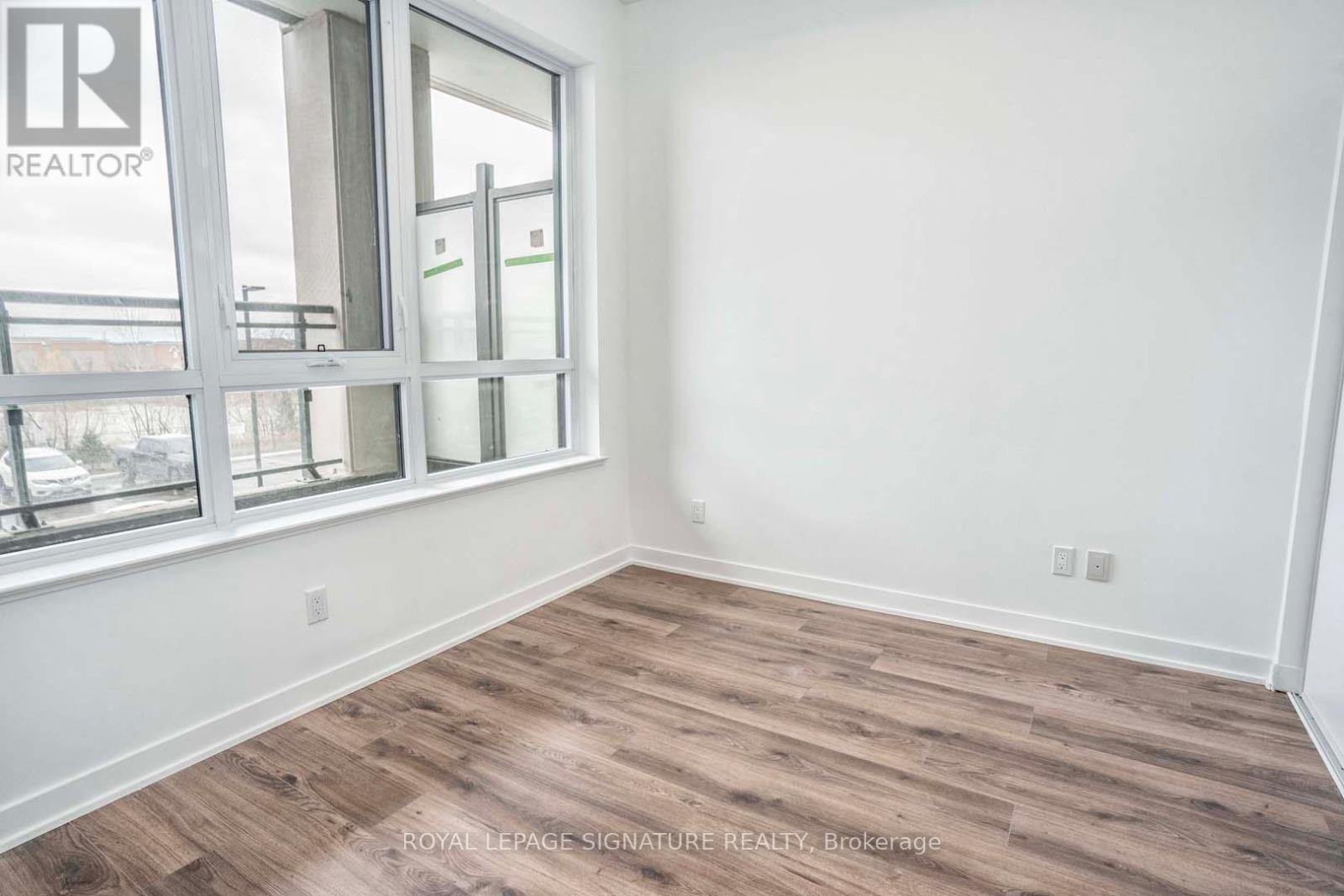 206 - 405 Dundas Street W, Oakville, Ontario  L6M 5P9 - Photo 16 - W12895996