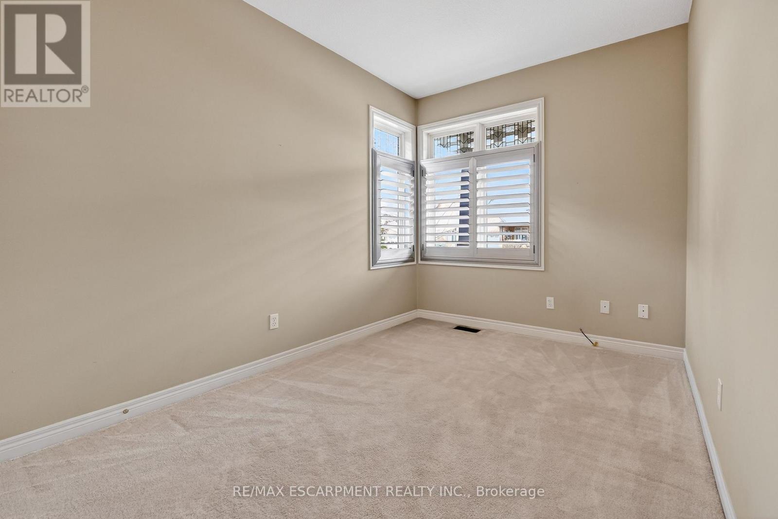 26 Conrad Place, Grimsby, Ontario  L3M 5S5 - Photo 16 - X12895914