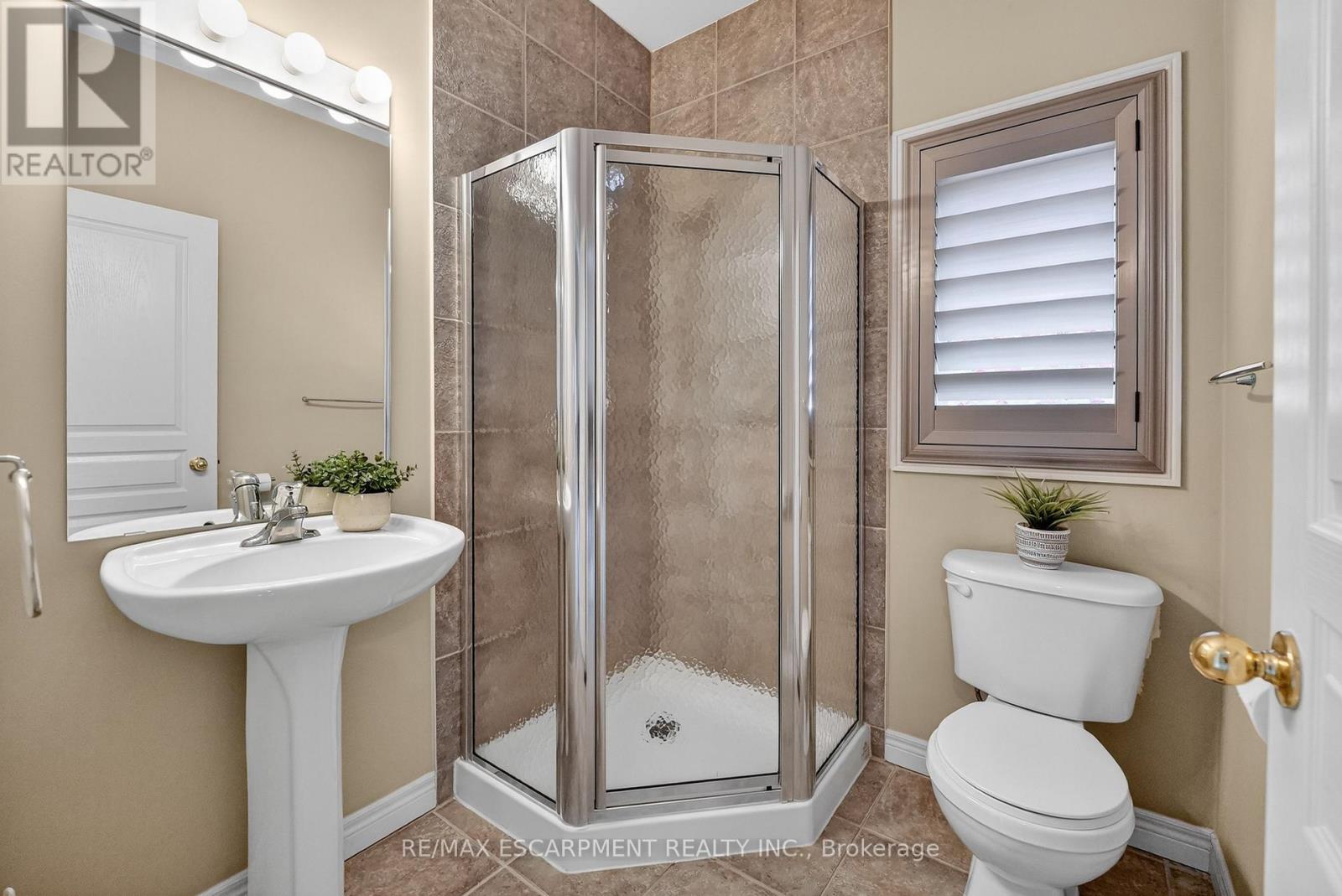 26 Conrad Place, Grimsby, Ontario  L3M 5S5 - Photo 18 - X12895914