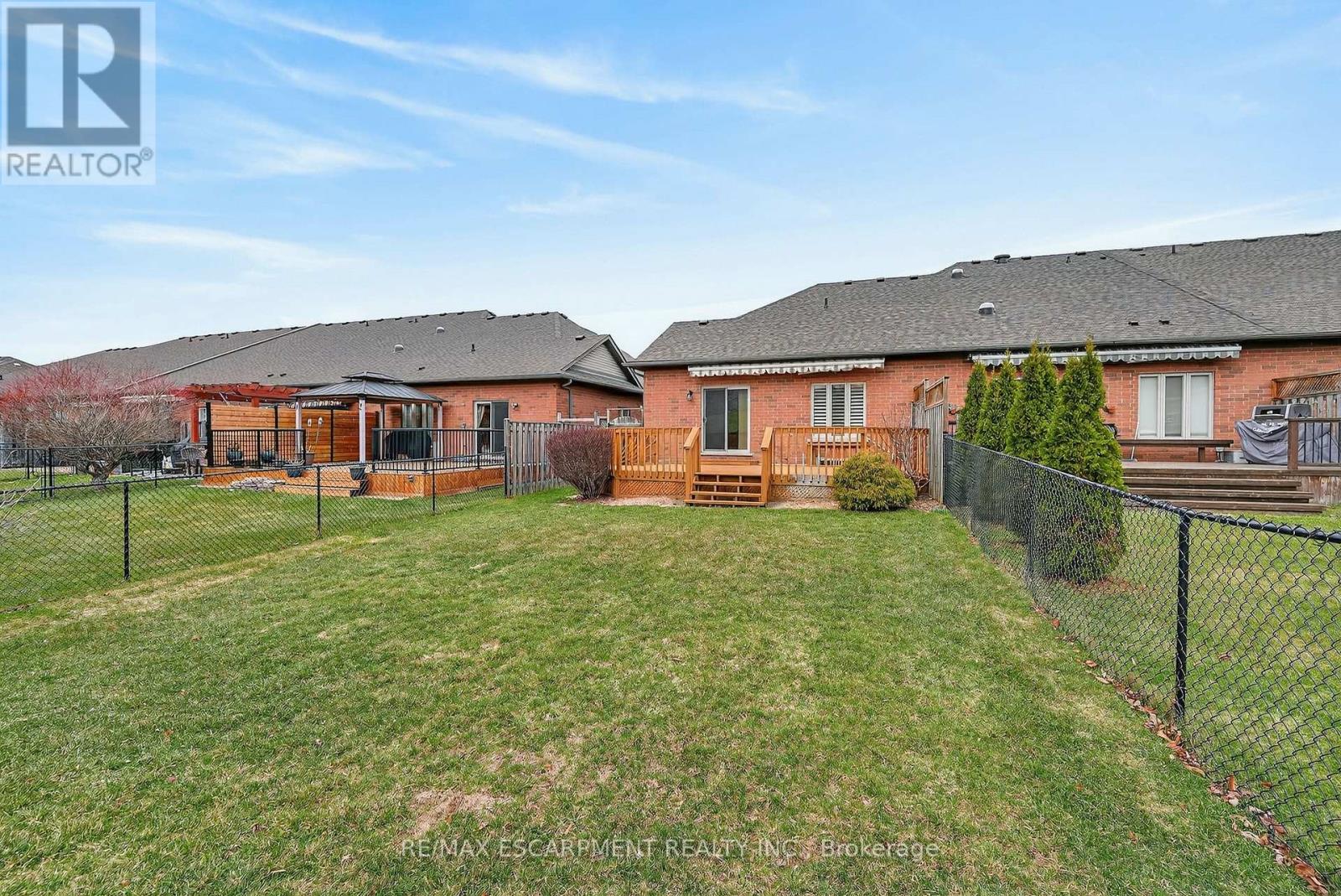 26 Conrad Place, Grimsby, Ontario  L3M 5S5 - Photo 21 - X12895914